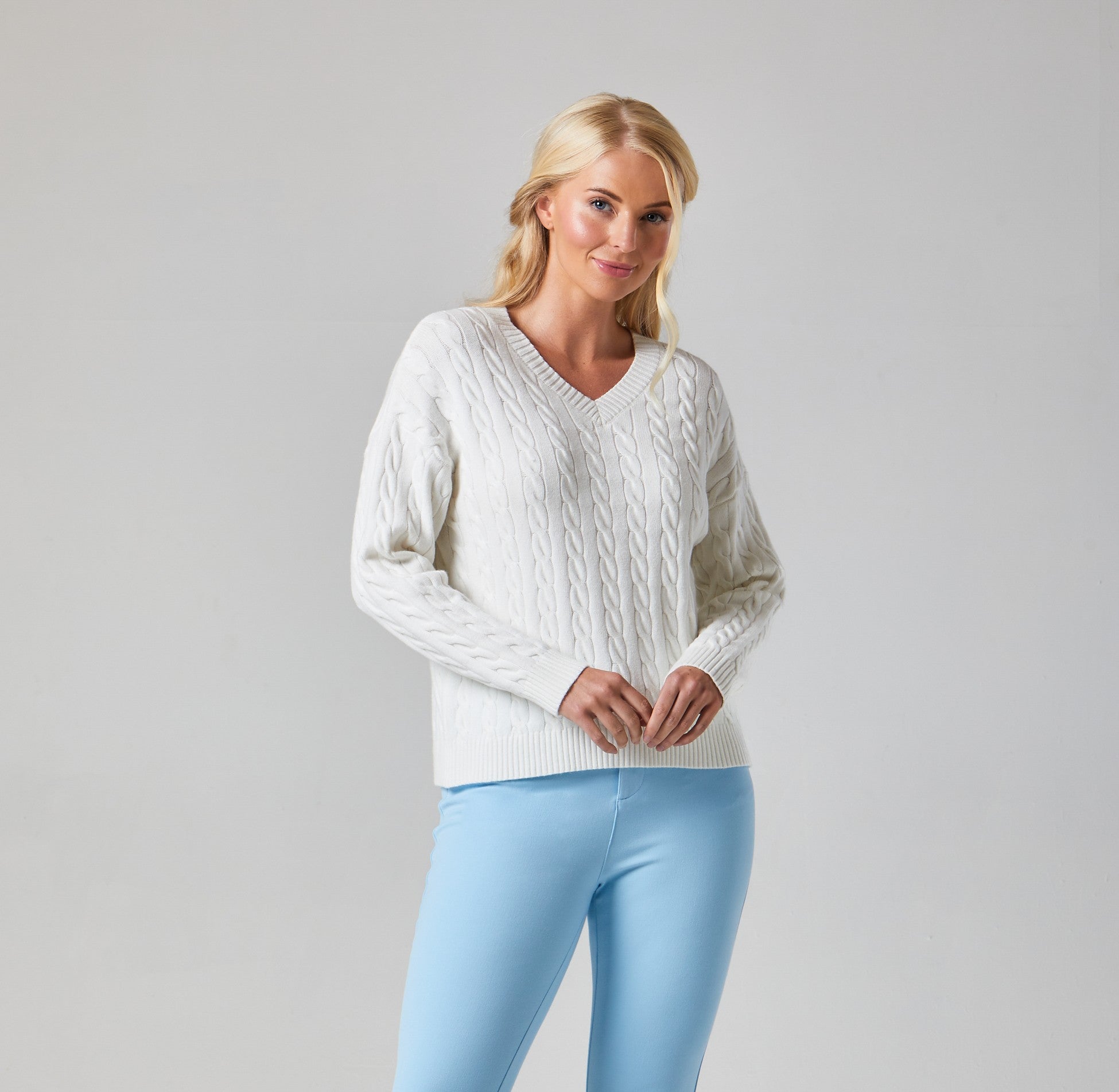 Padstow White Pullover - S528