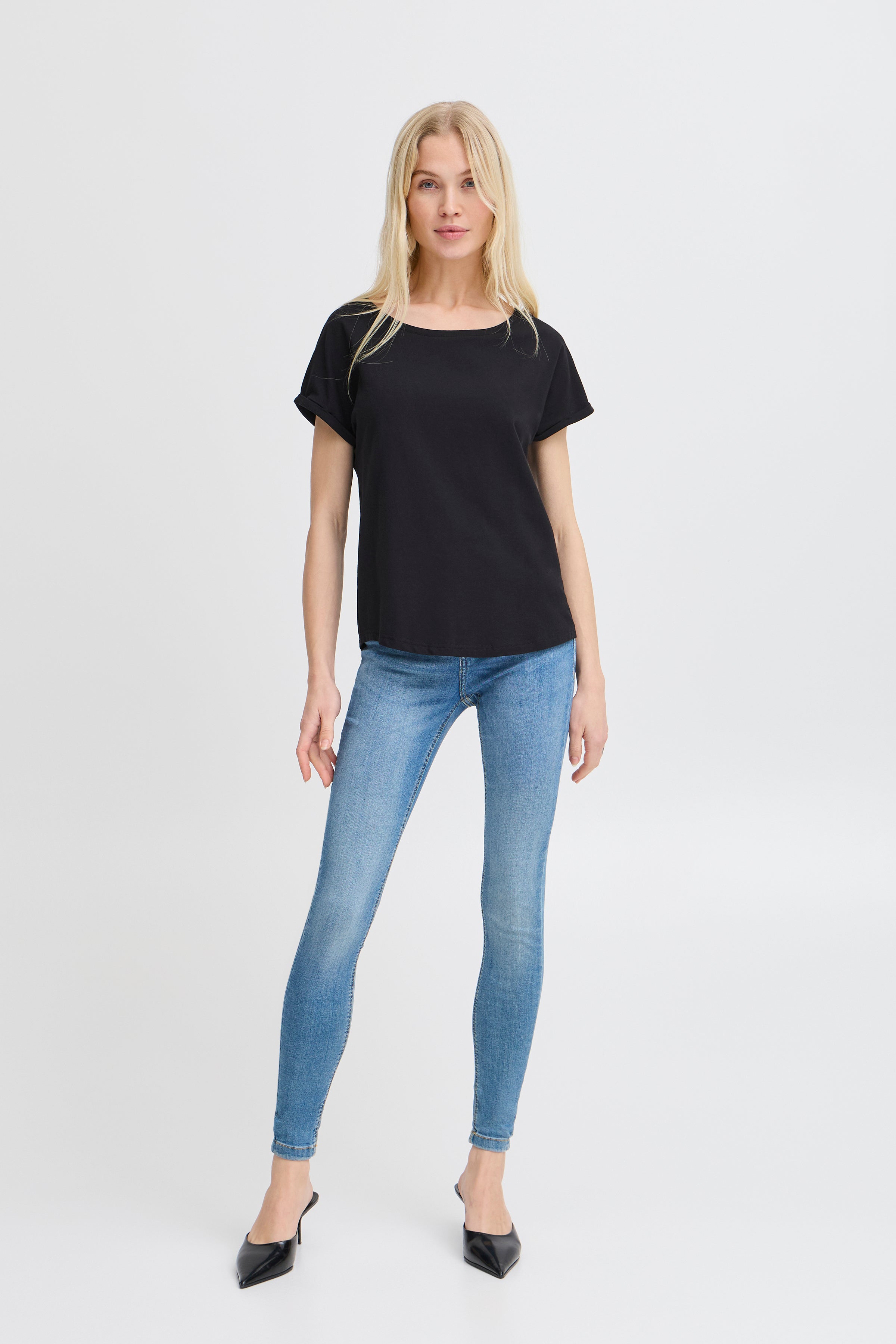 Pamila Black T-Shirt - 20804205