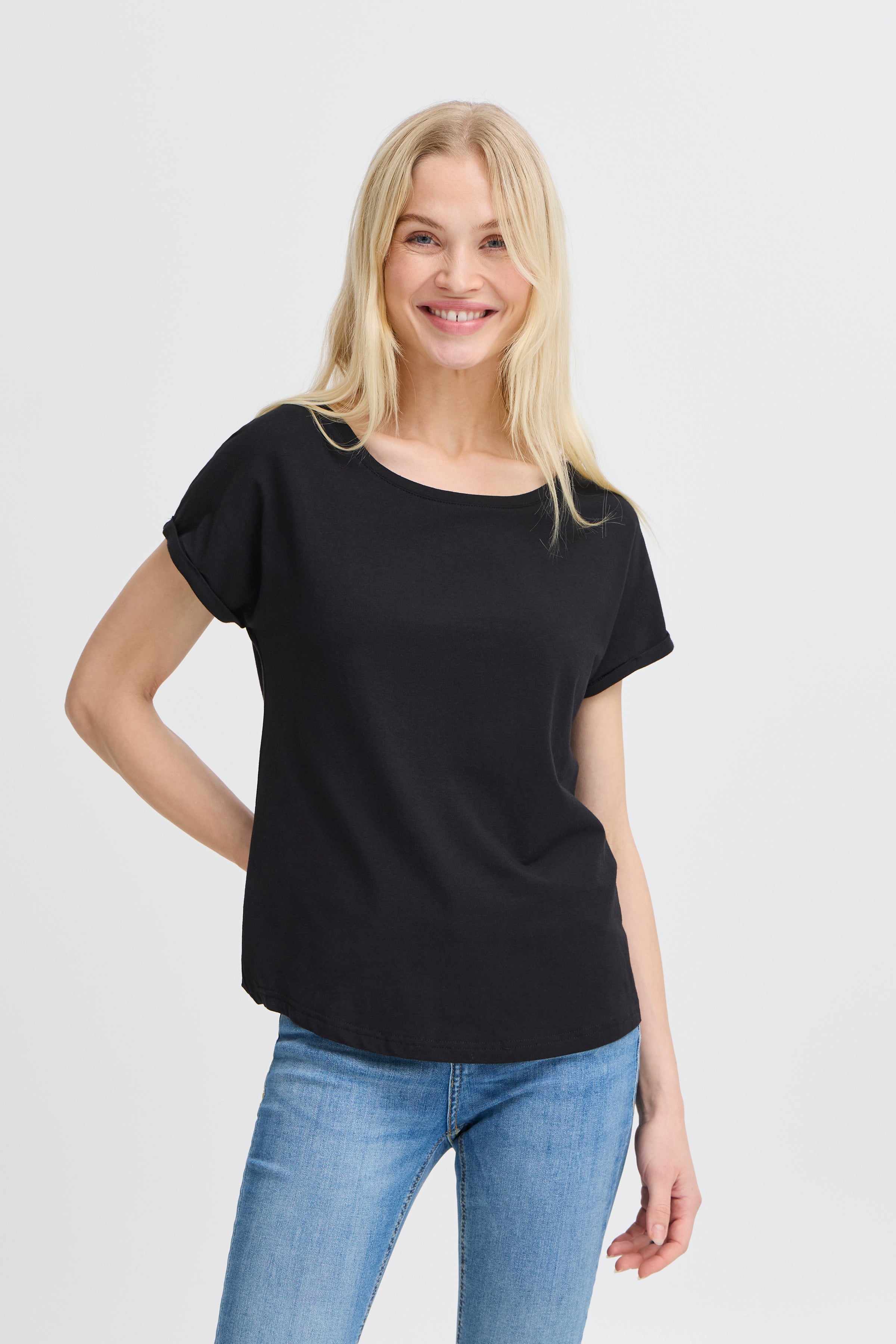 Pamila Black T-Shirt - 20804205