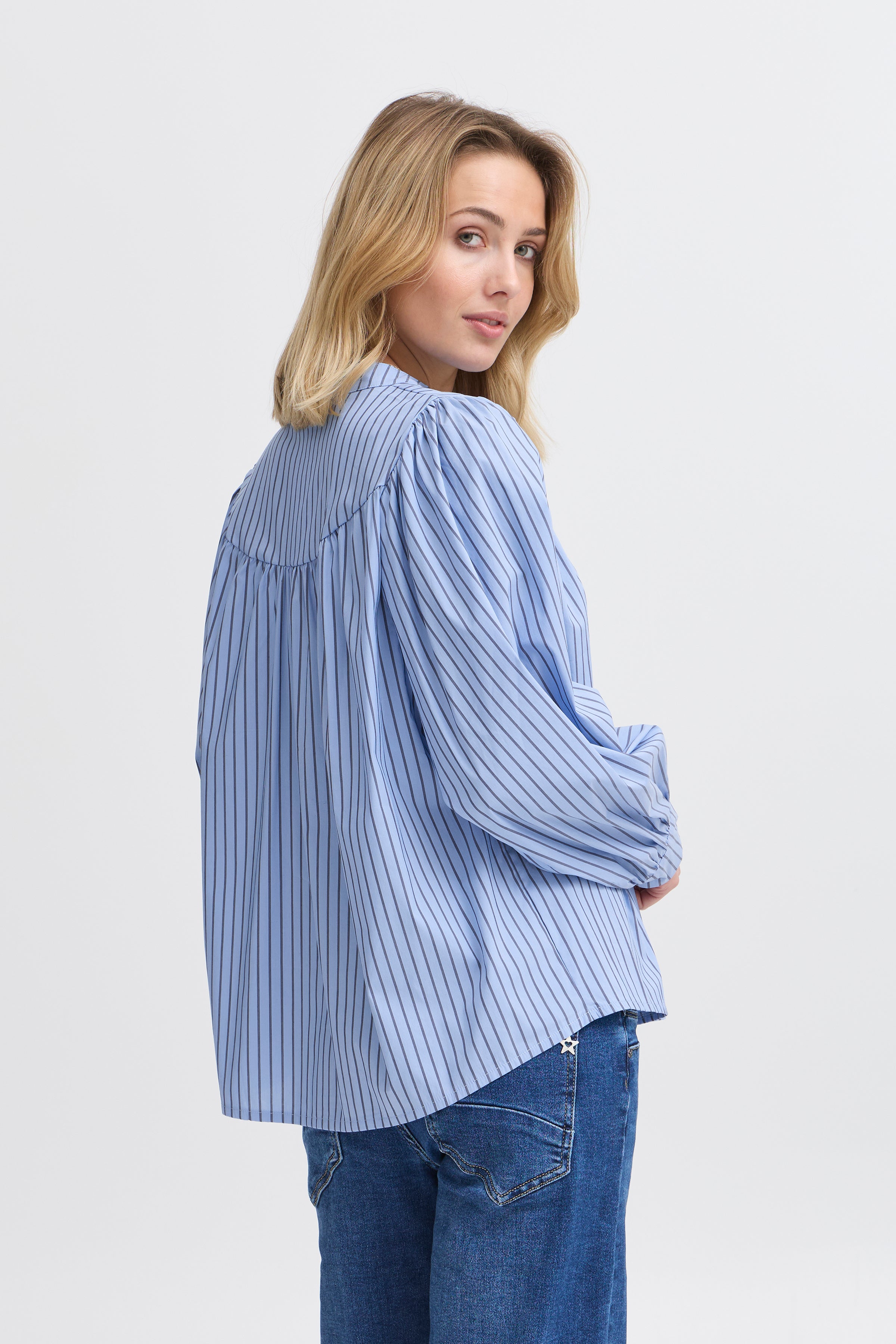 Gisu Jeans blue Shirt - 22100909