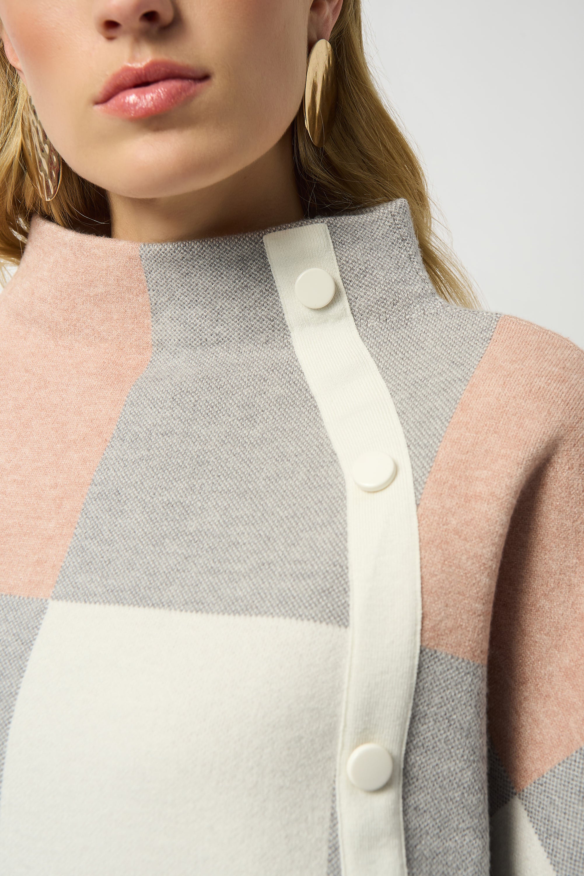 Rose Multi Check Sweater - 243948F25