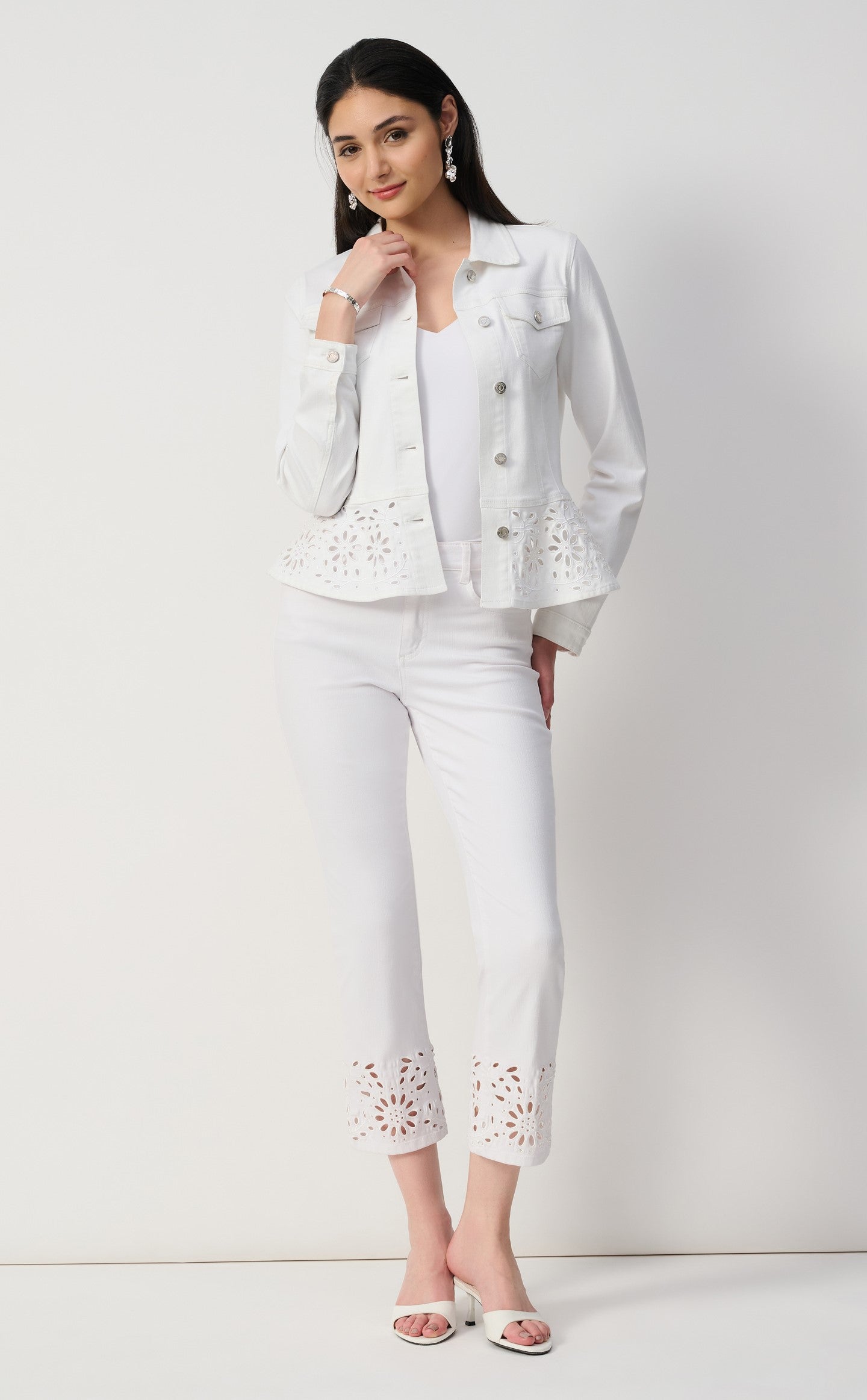 White Embroidered Hem Jeans - 251965