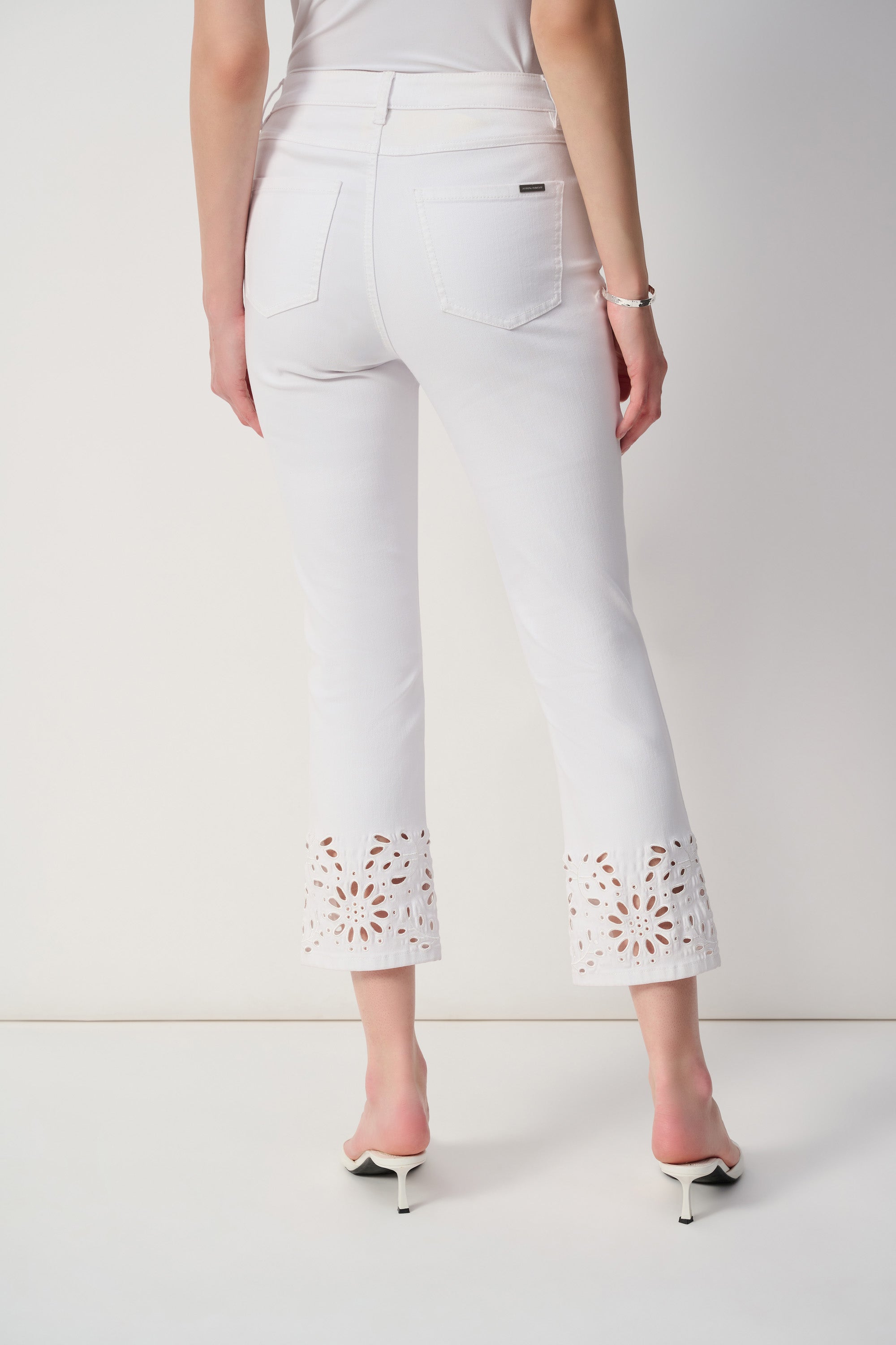 White Embroidered Hem Jeans - 251965