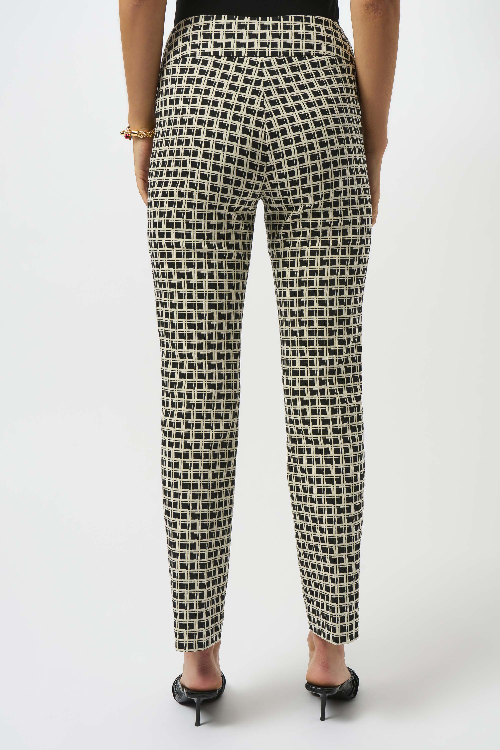 Black & Off White Check Pants - 253098