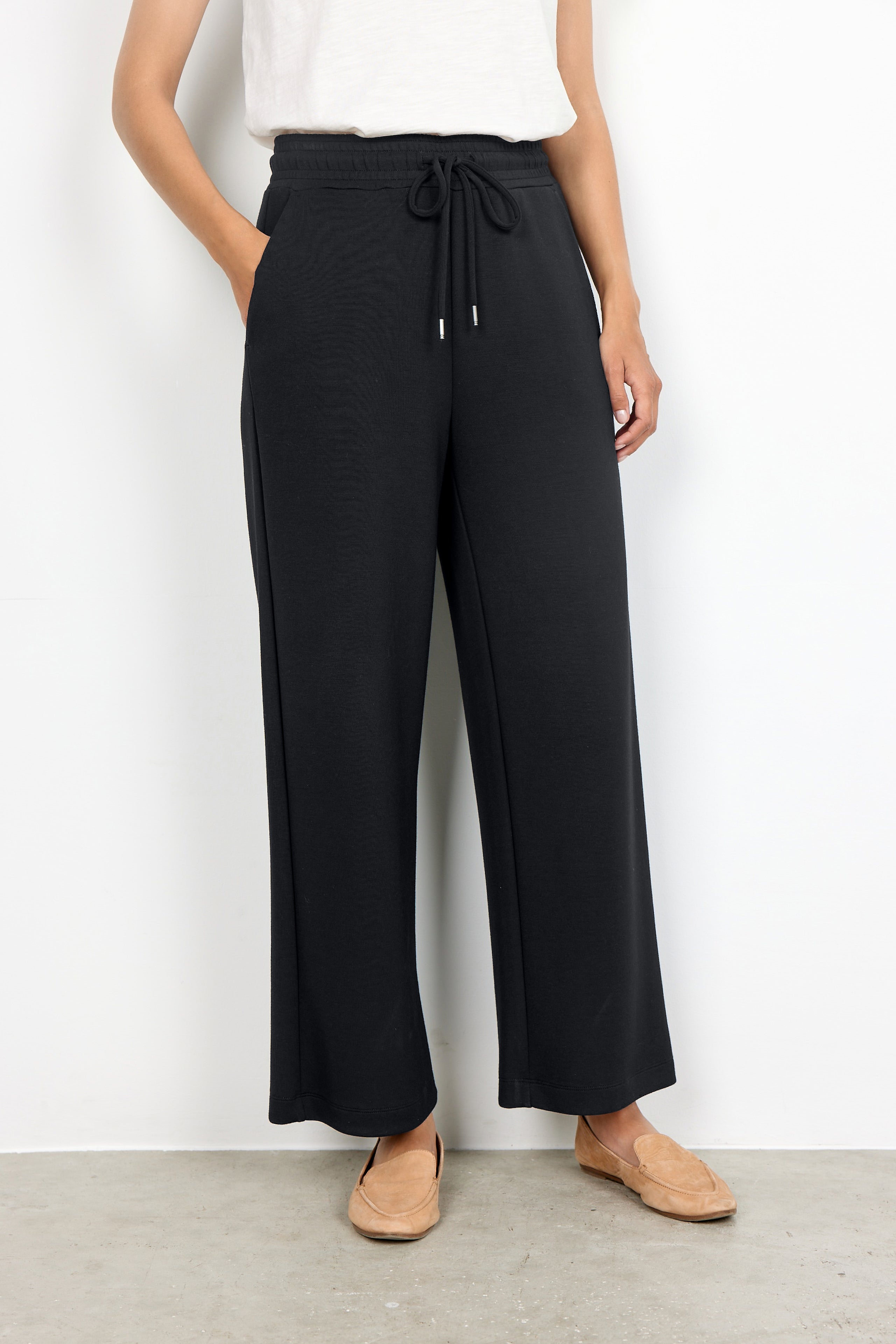 Banu 33 Black Pants - 25328