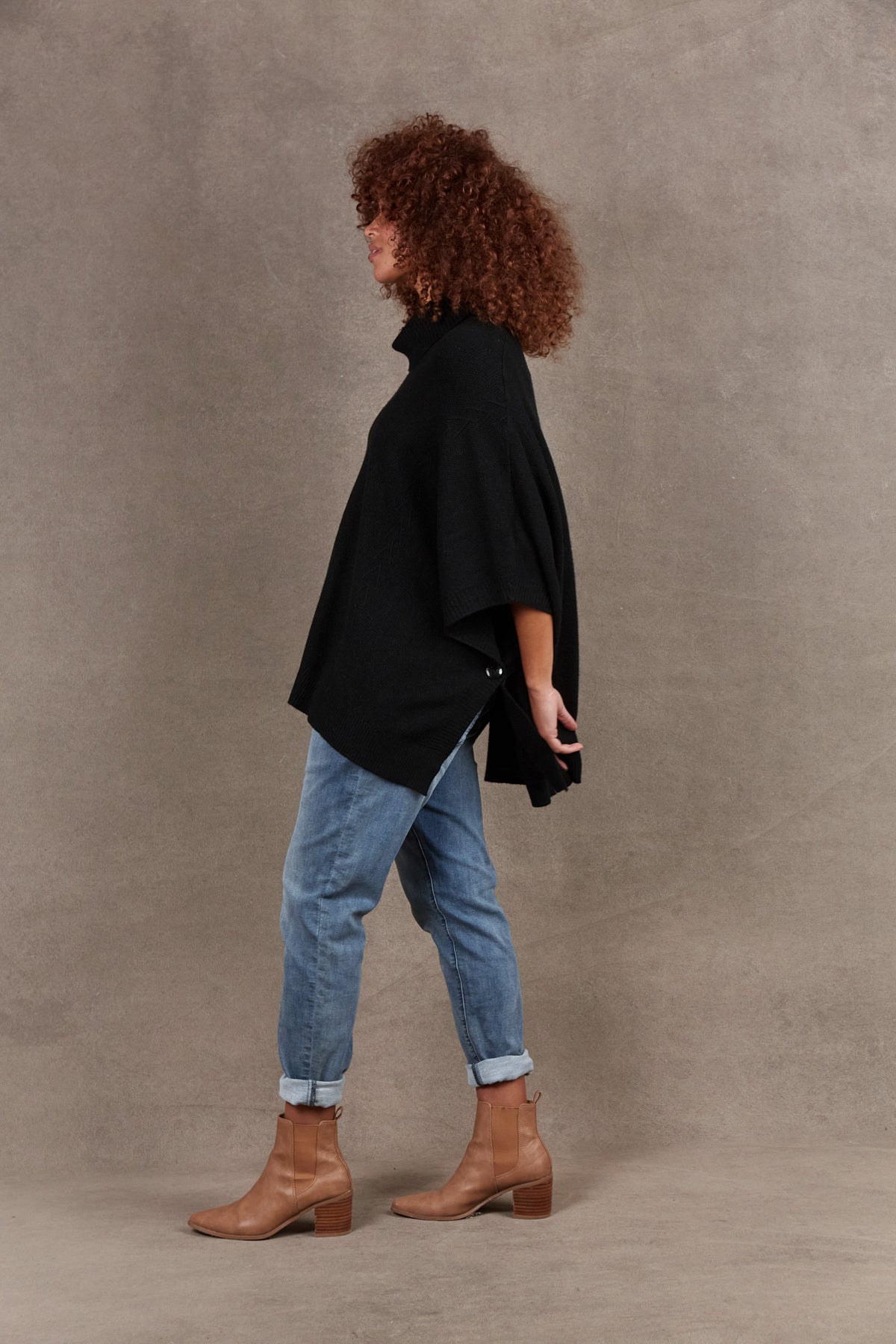 Nawi Poncho - Ebony