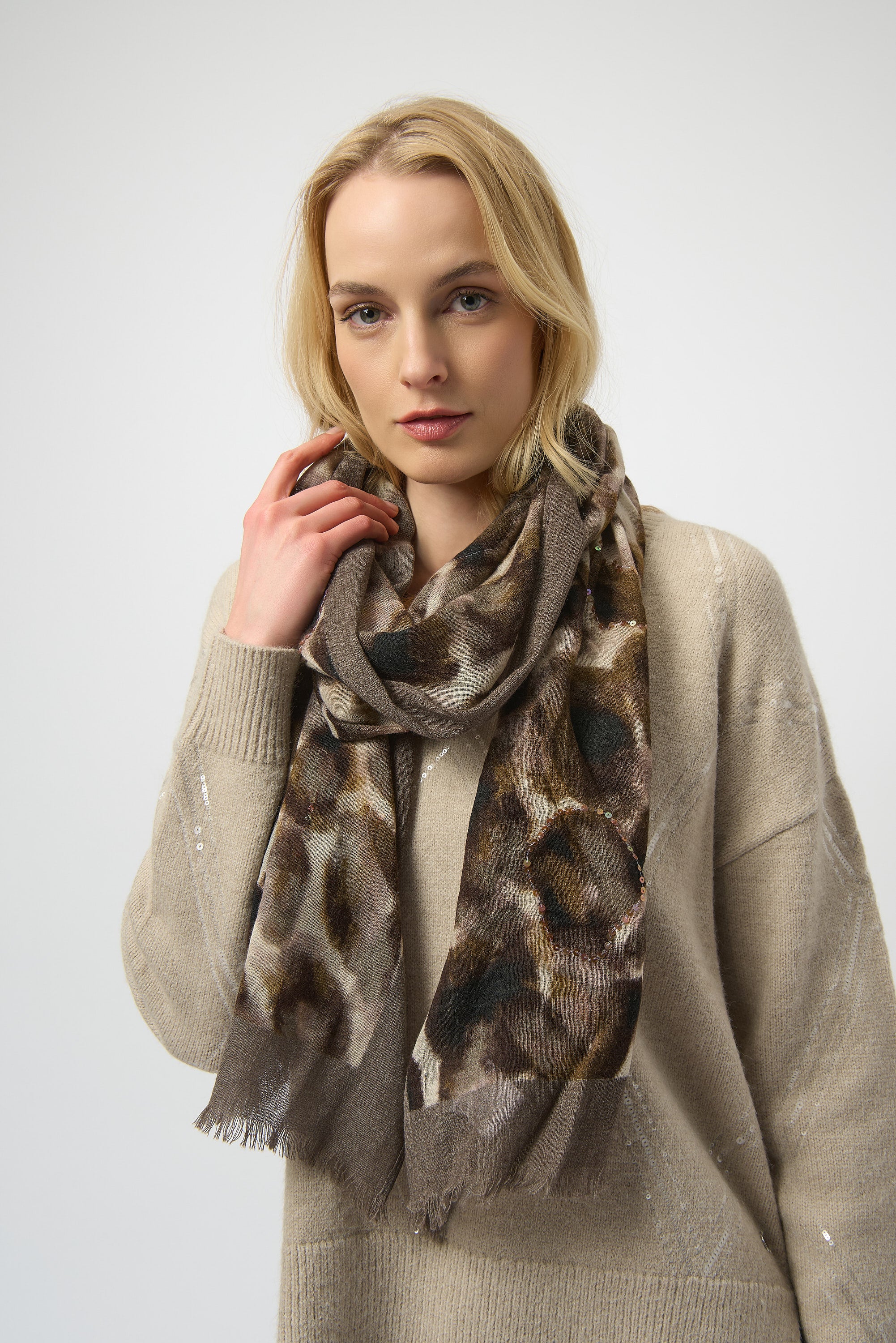 Abstract Leopard Scarf - 254973