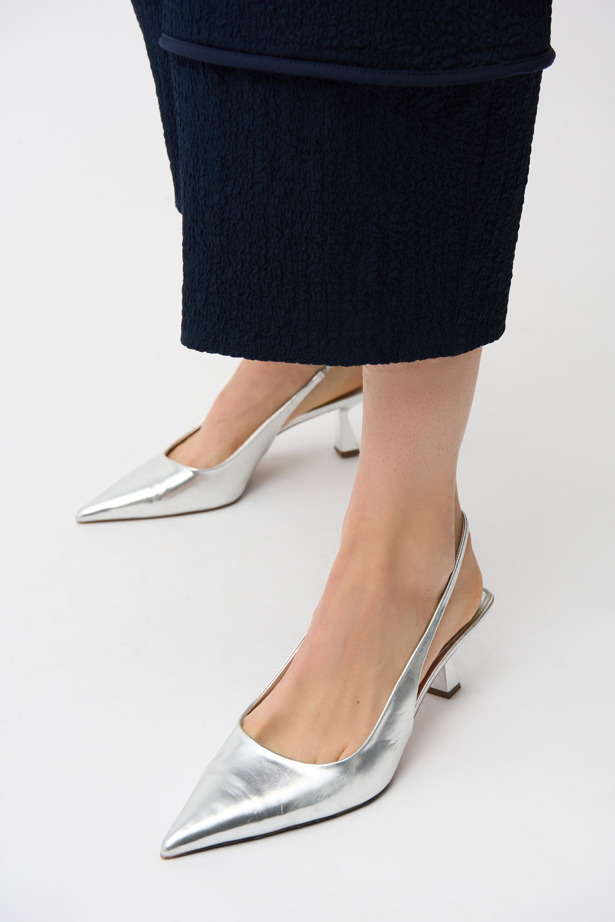 Midnight Blue Cropped Pants - 261062