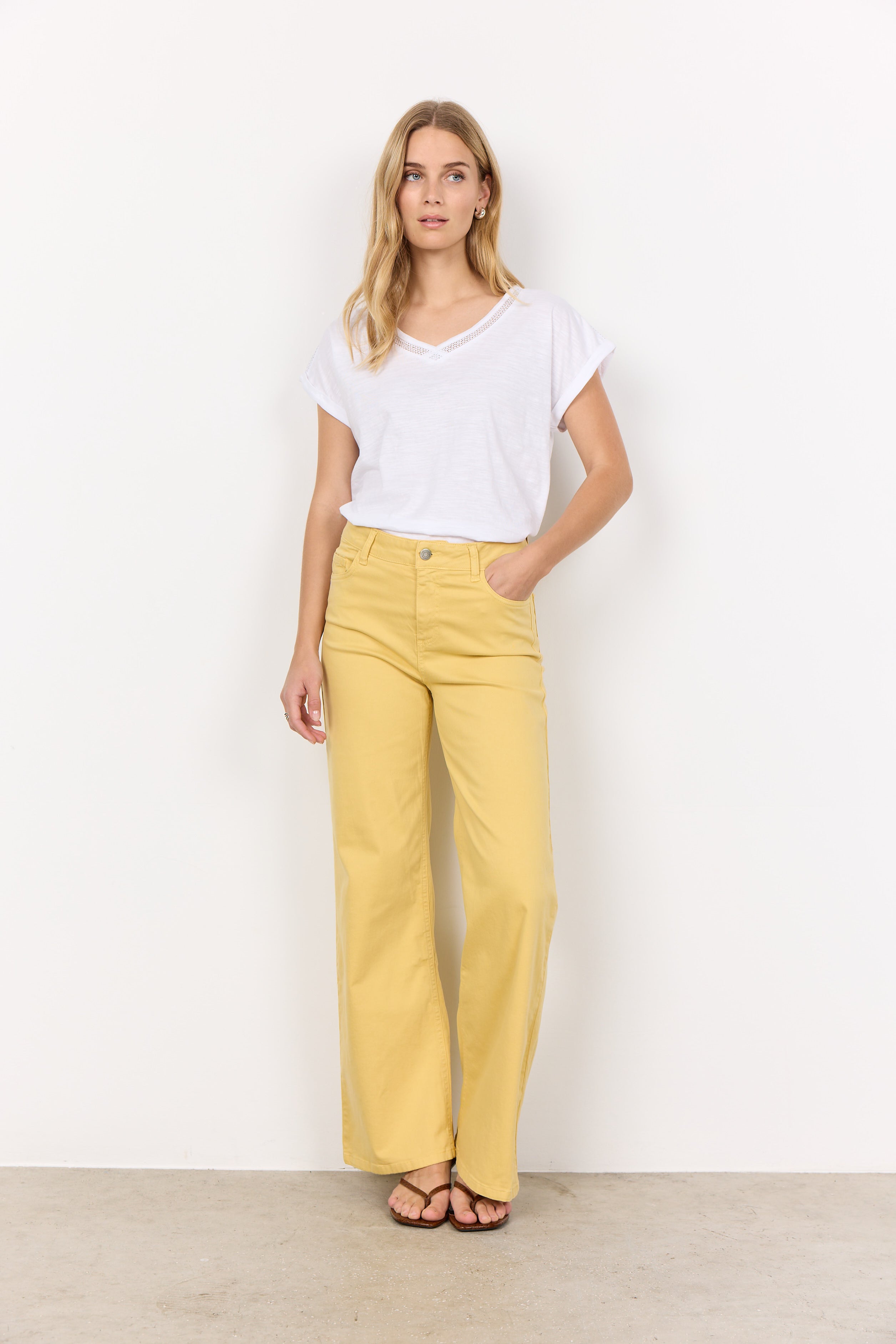 Babette 57 White T-Shirt - 26470