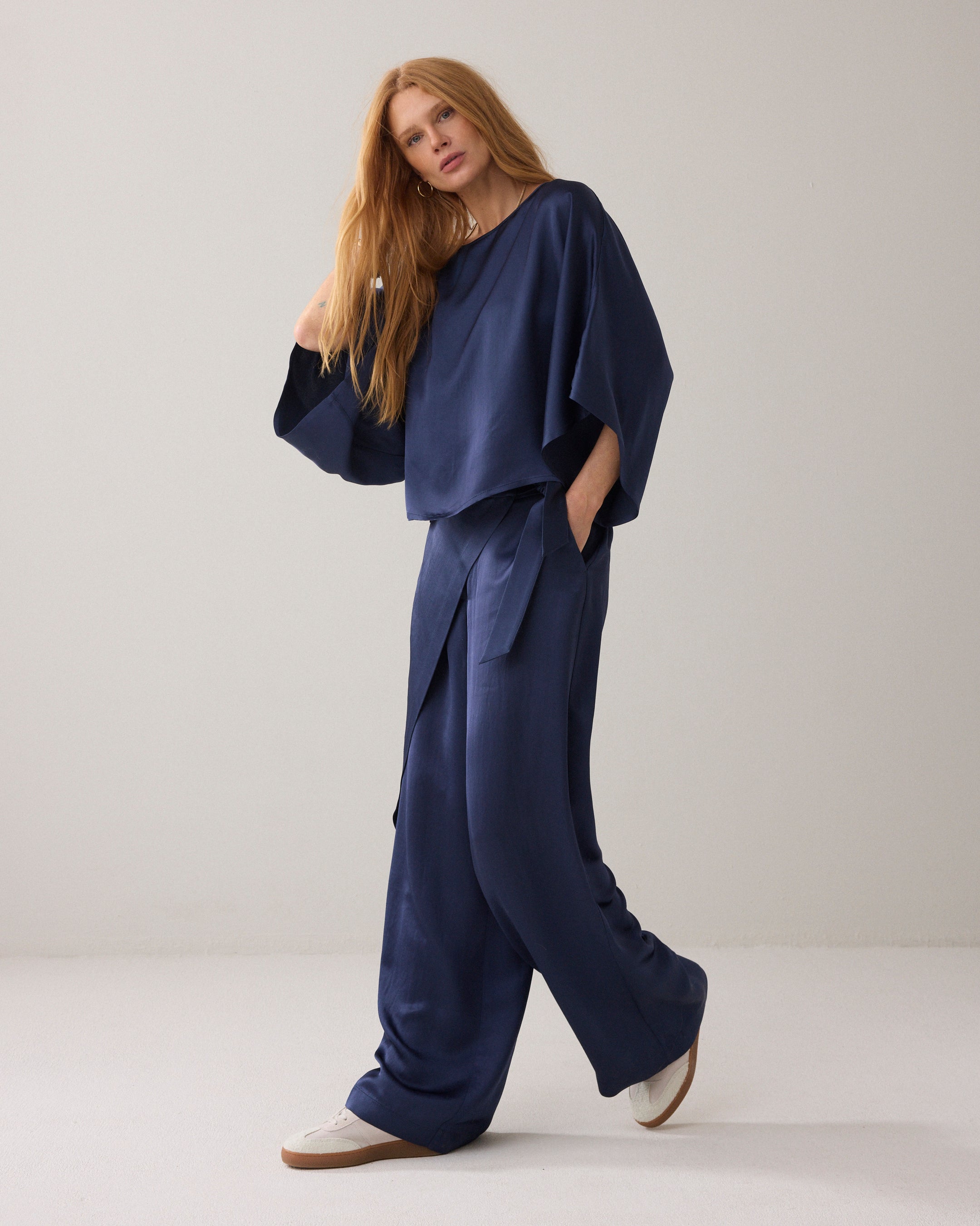 Navy Noir Silky Top - 2S3402