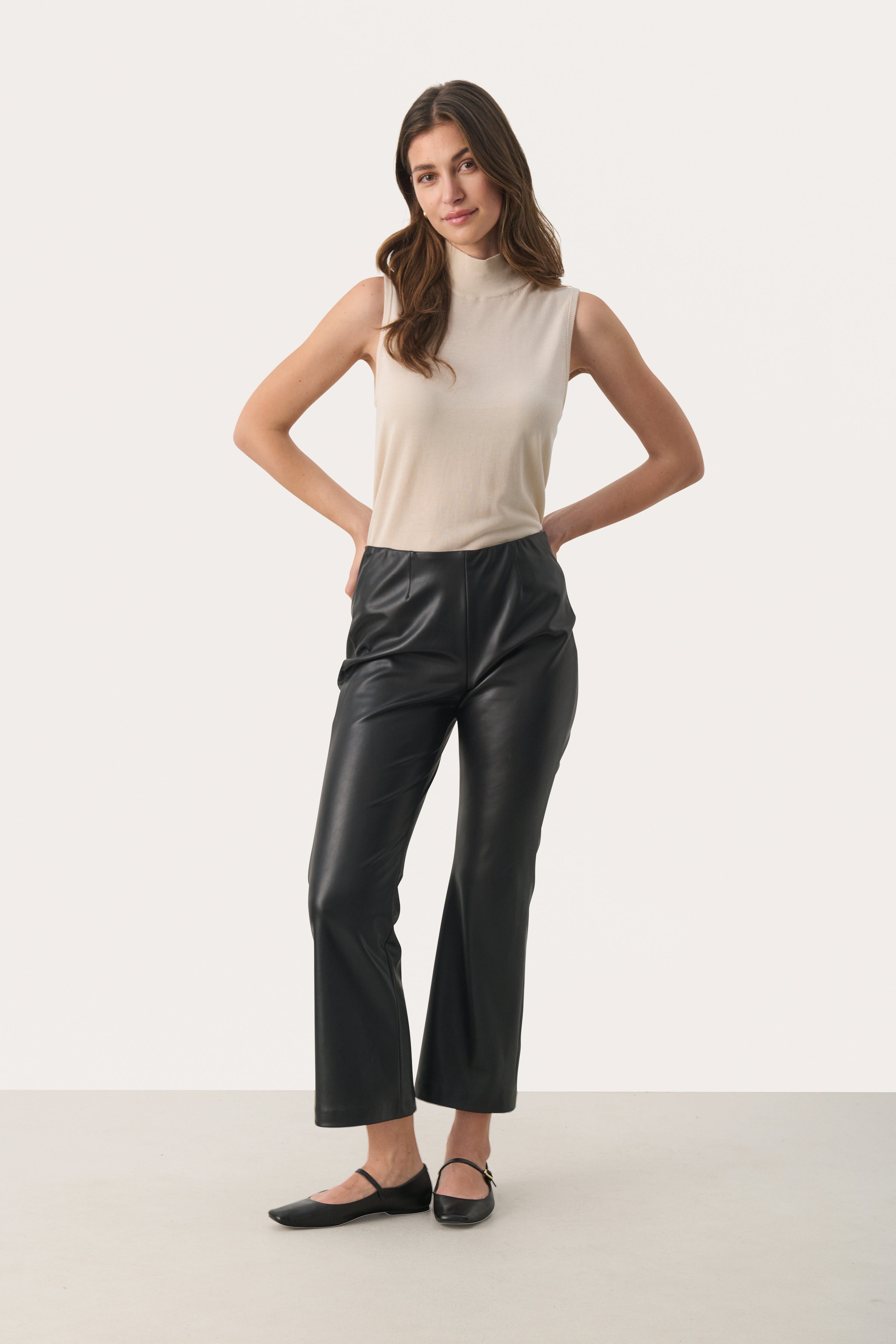 Lorenza Black Trousers - 30308899
