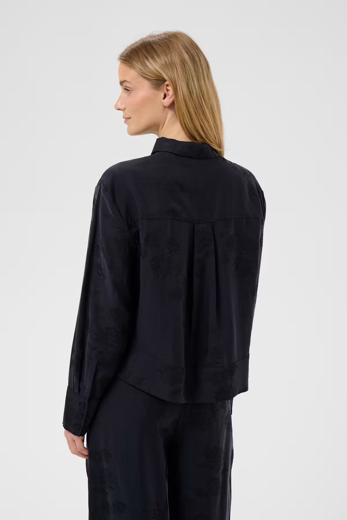 Carolla Dark Navy Flower Shirt - 30310863