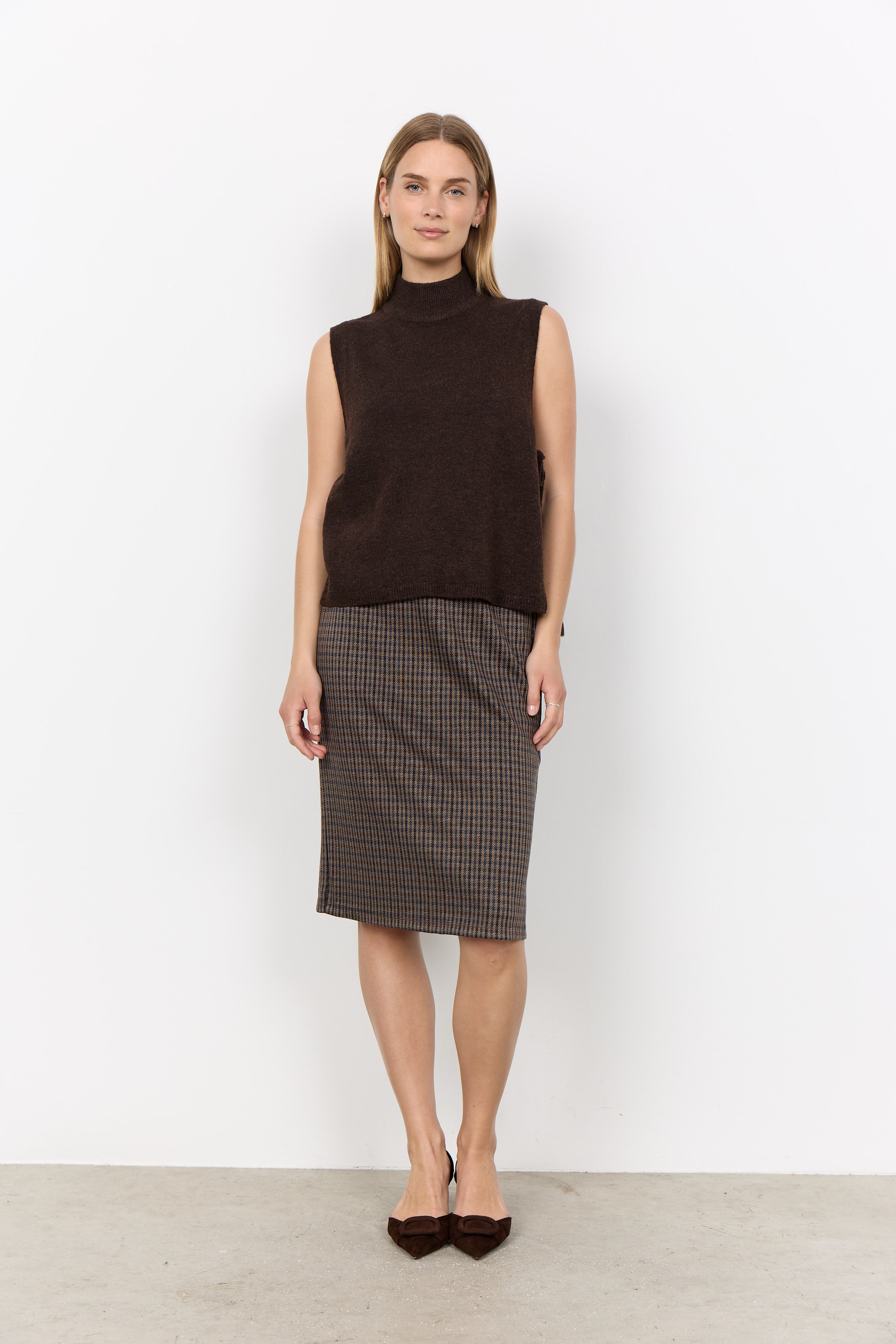 Orlean 16 Chocolate Plum Slipover - 33869