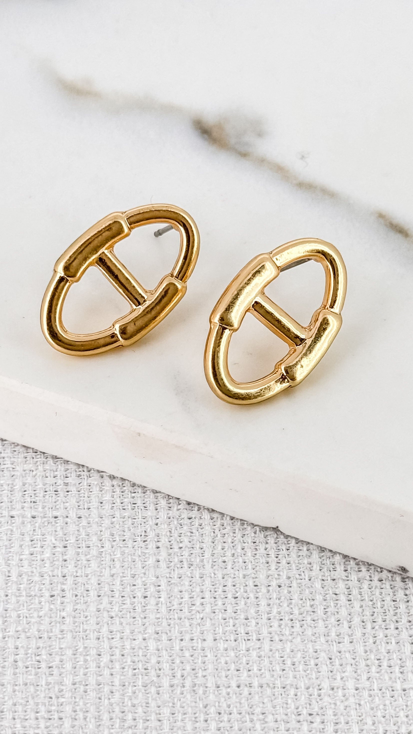 Gold Oval Stud Earrings - 3578