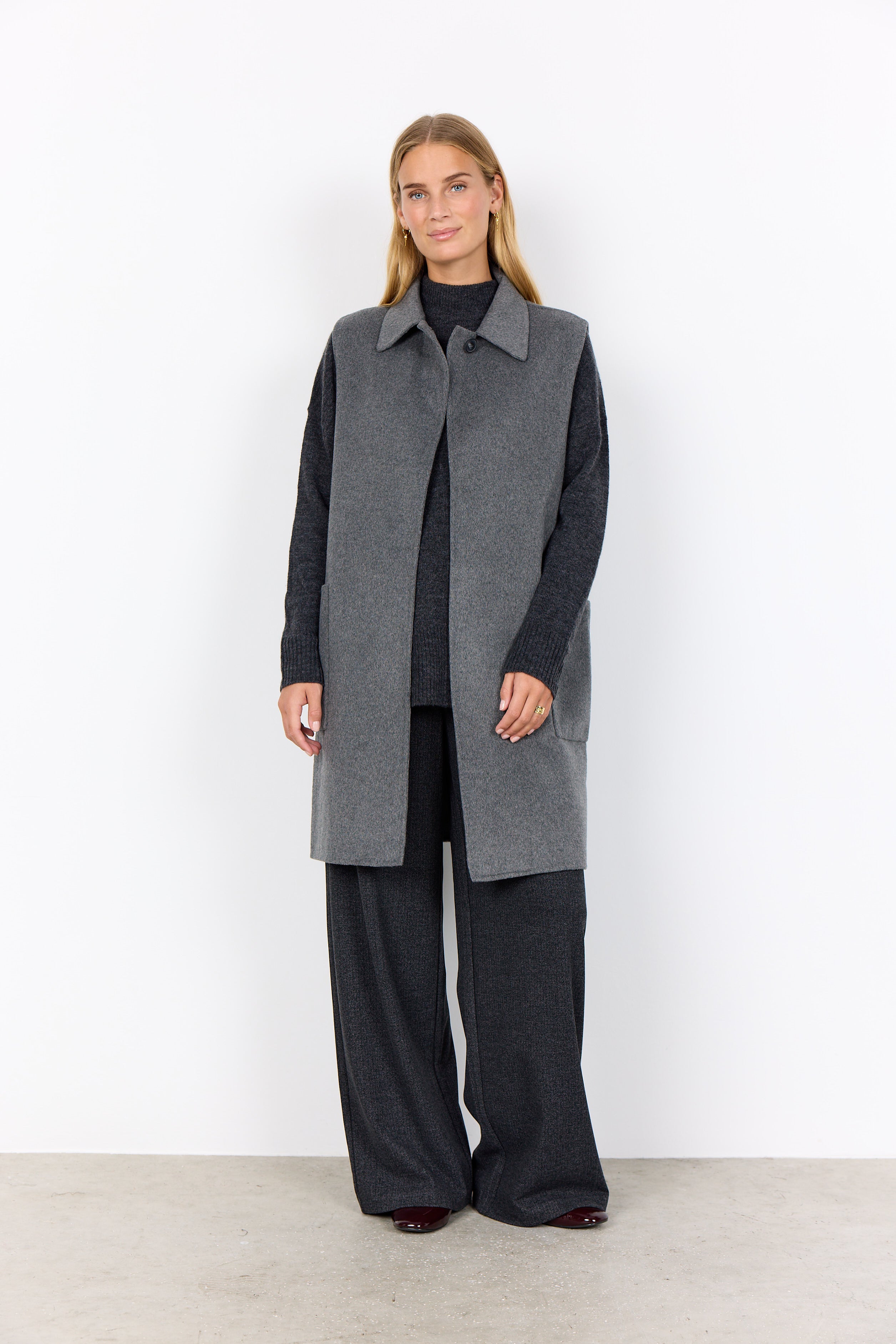 Vienna 2 Dark Earth Long Gilet - 41425