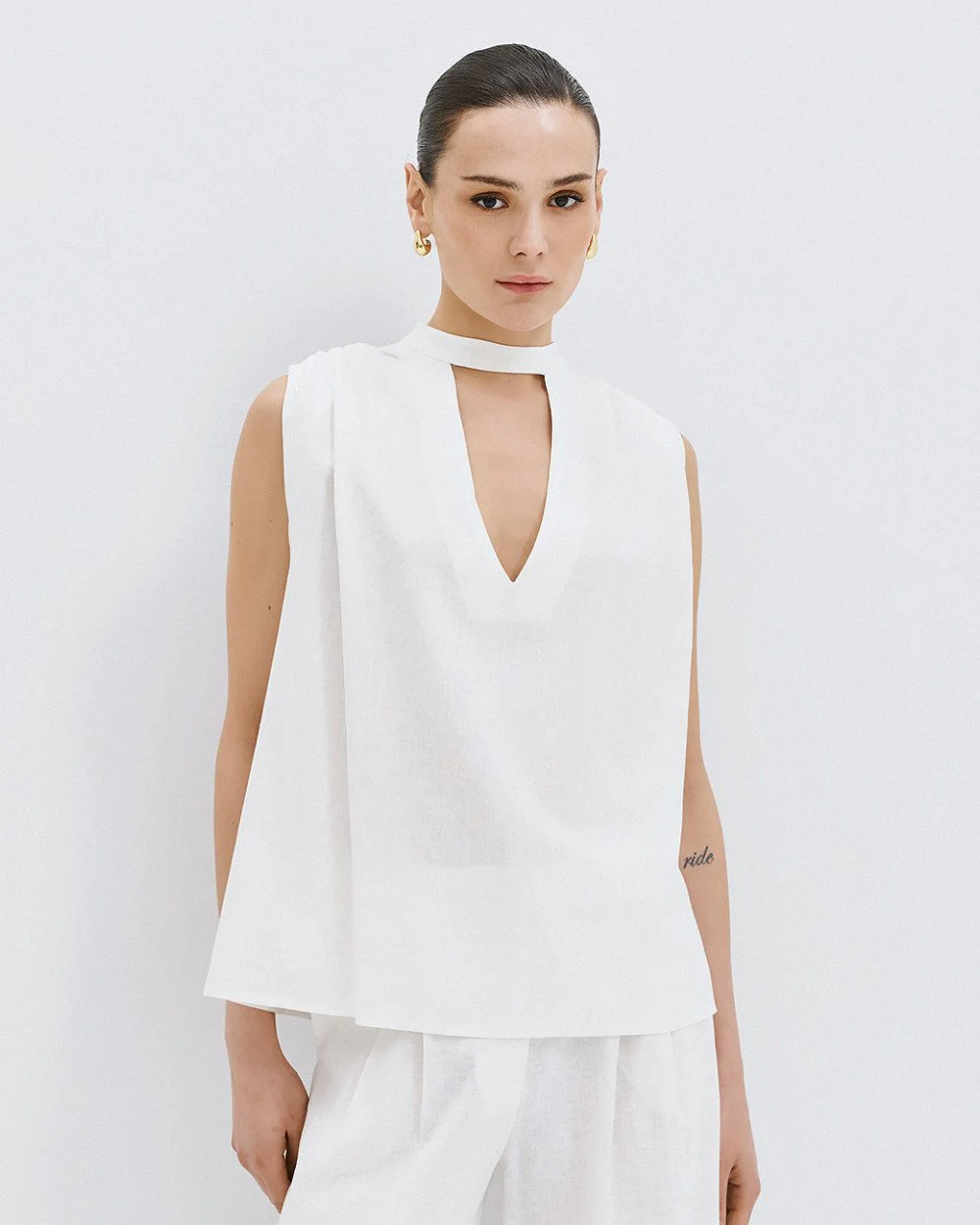 Off White V Cut Out Top - 63-2085