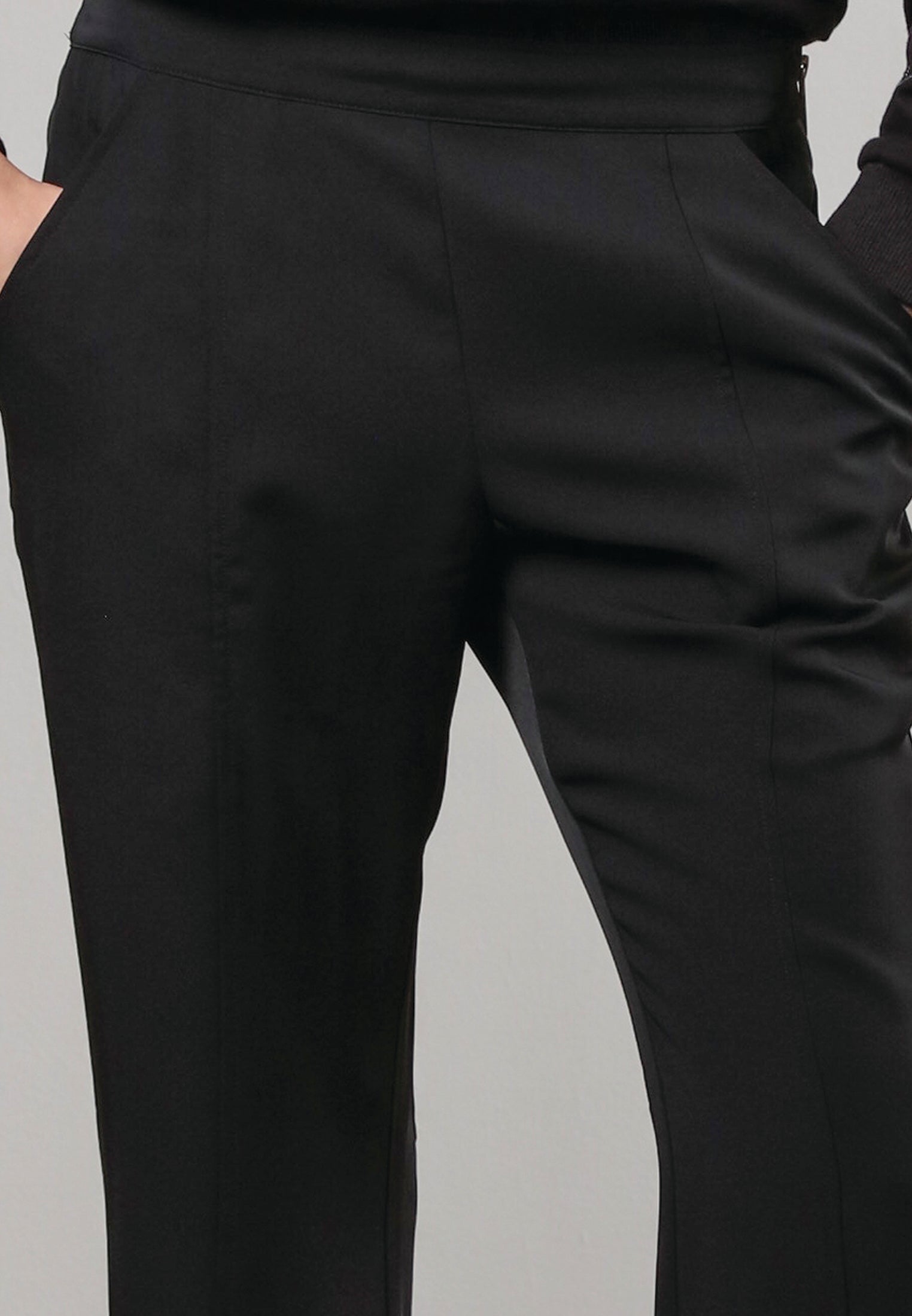 Flux Flare Trousers - Black