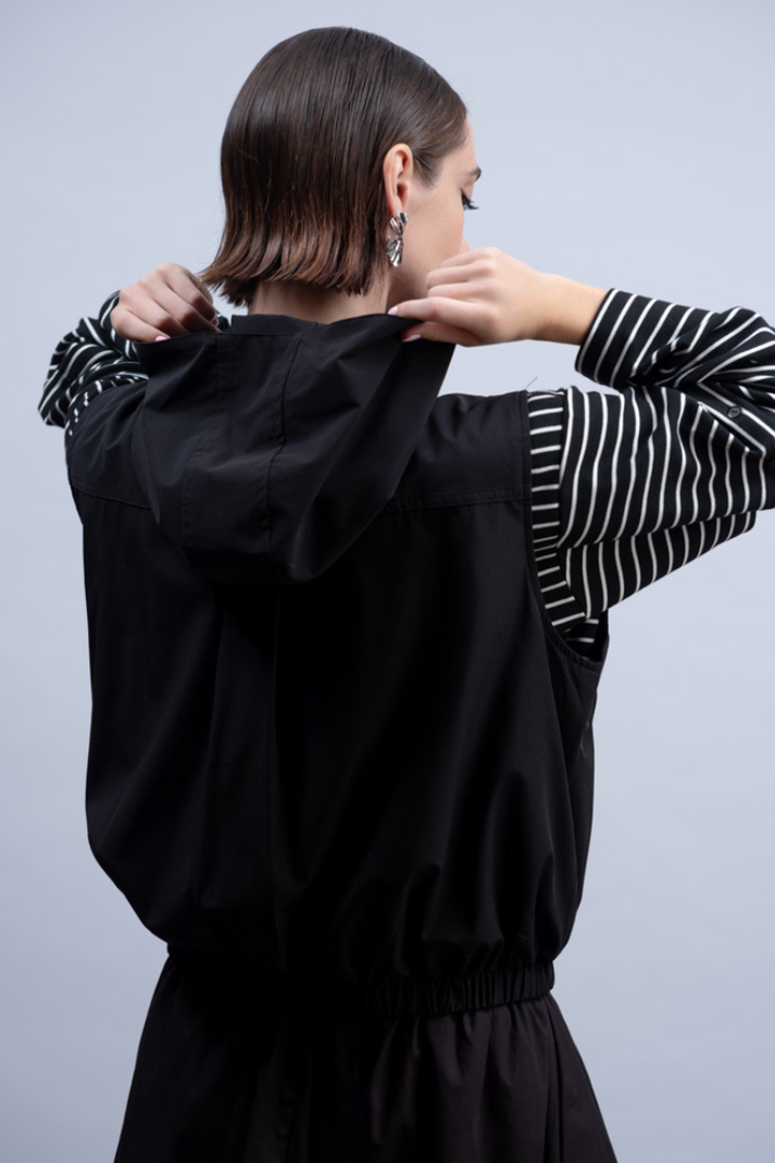 Black Zip Hooded Waistcoat - H2003