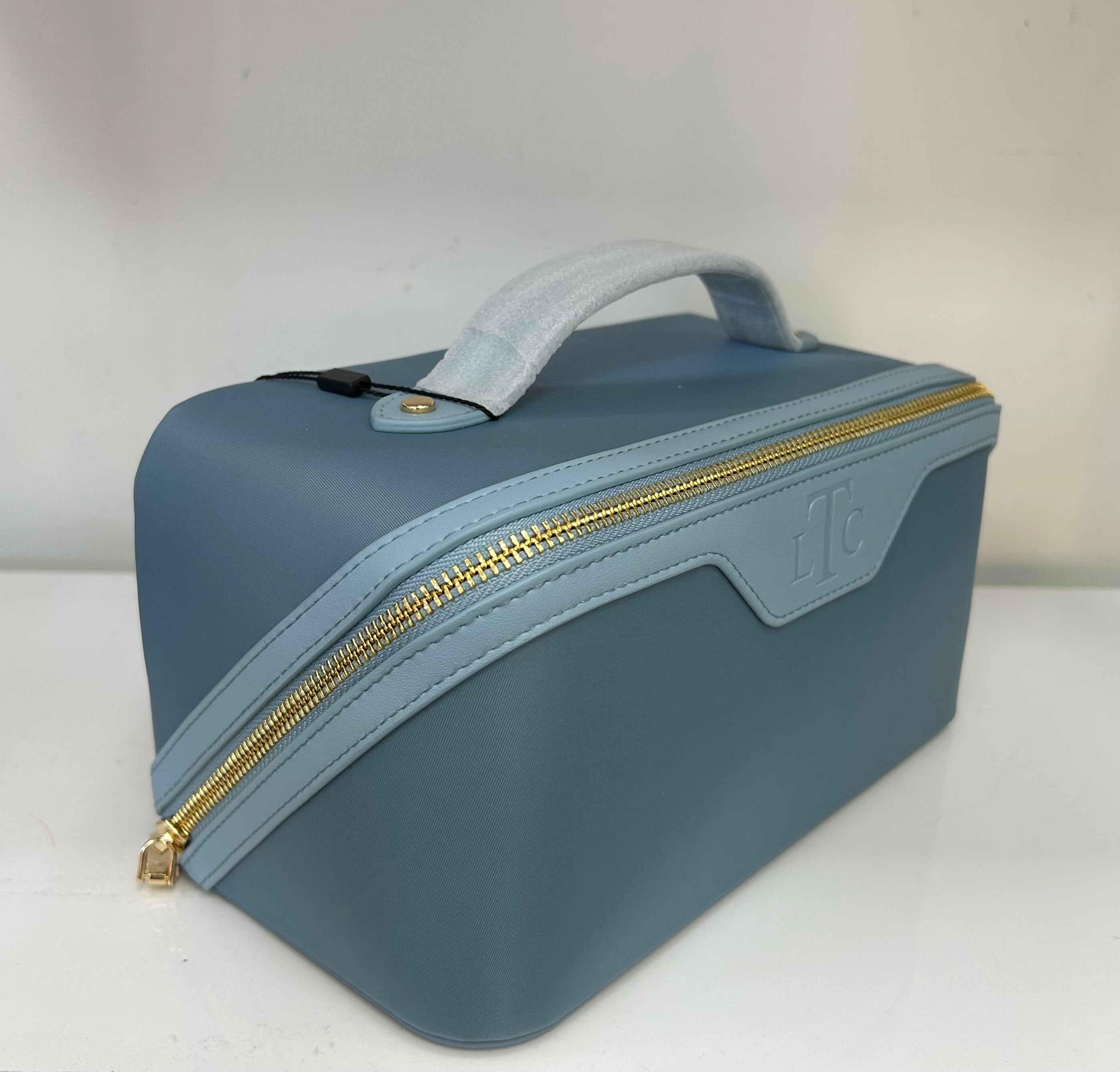 Duck Egg Train Case - AL9050