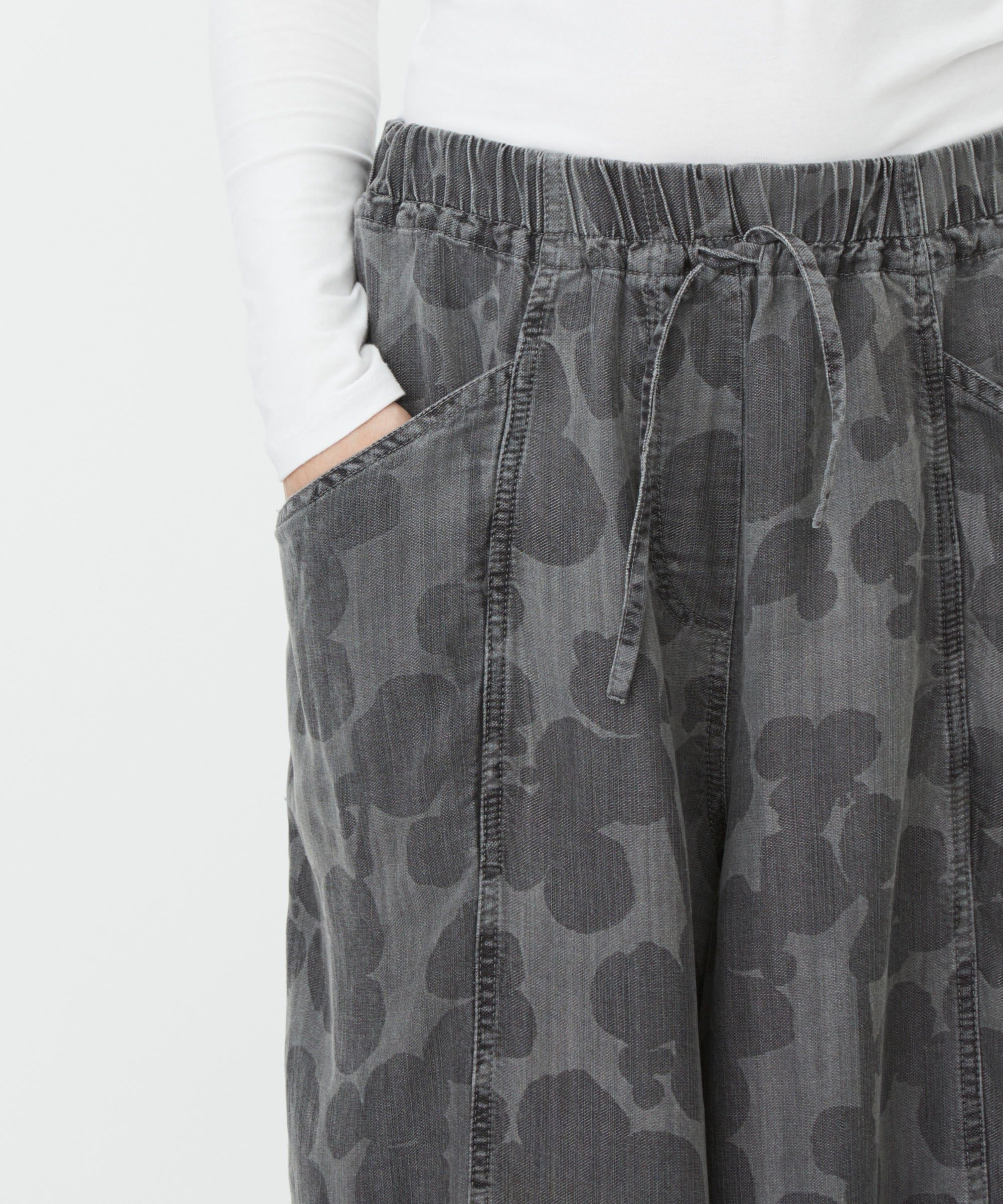 Phenyo Frost Grey Barrel Trousers - 1012947