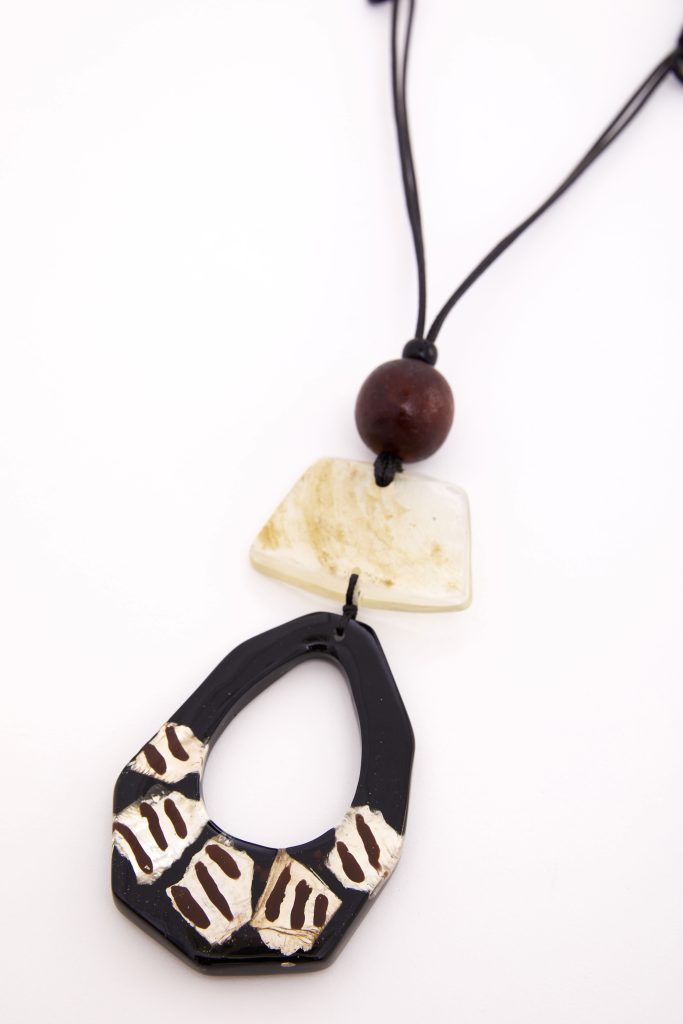 Black Oval Cut Out Necklace - NAS26362