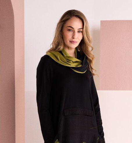 Avocado & Black Snood - NAW26113