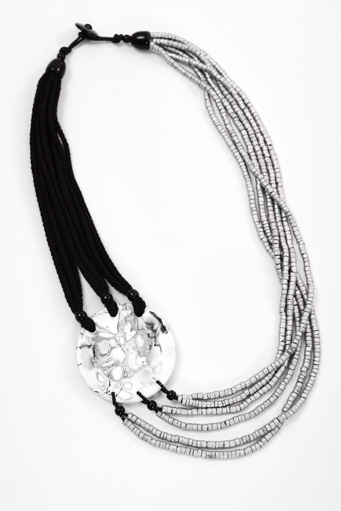 Black & Silver Mottled Disc Necklace - NAW26331