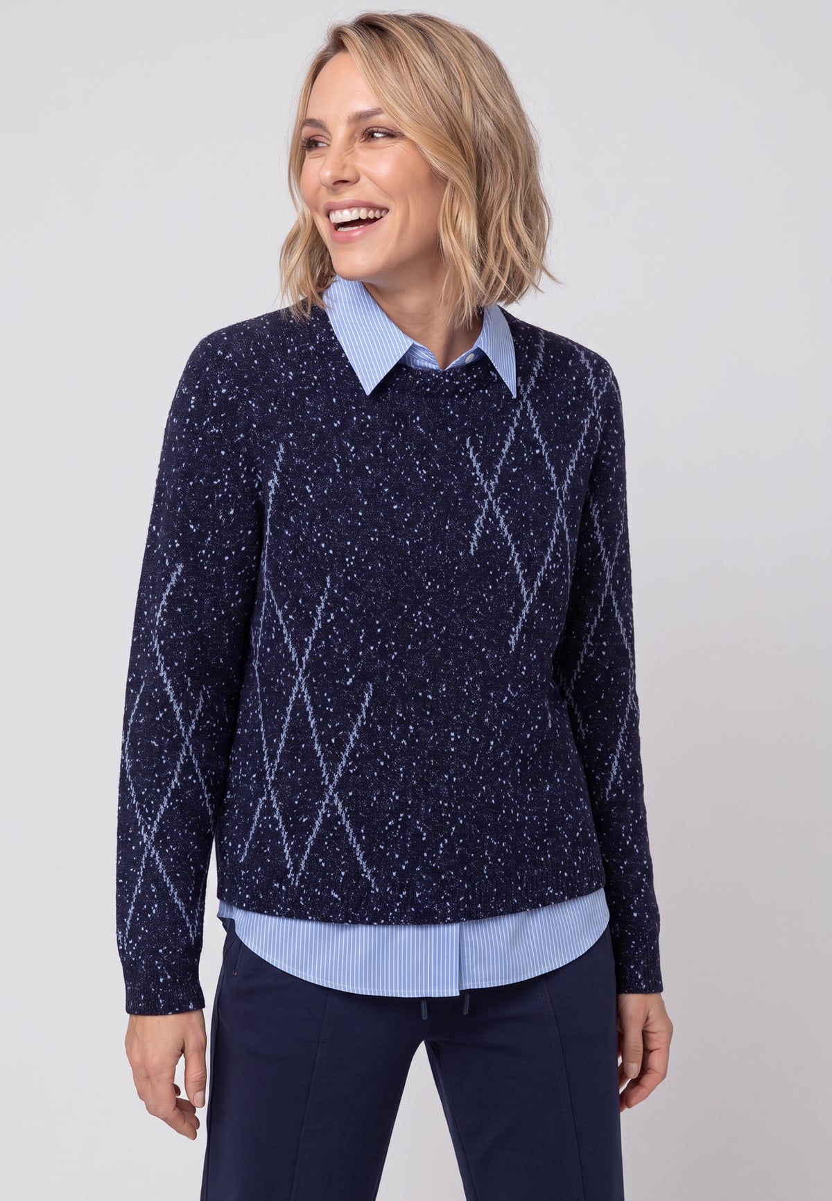 Ink Blue Diamond Design Sweater - 11004948