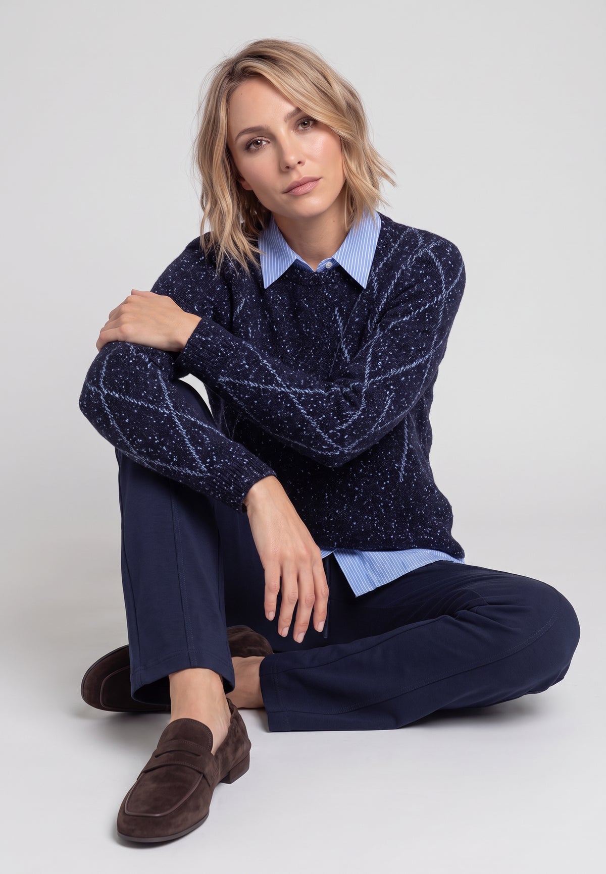 Ink Blue Diamond Design Sweater - 11004948