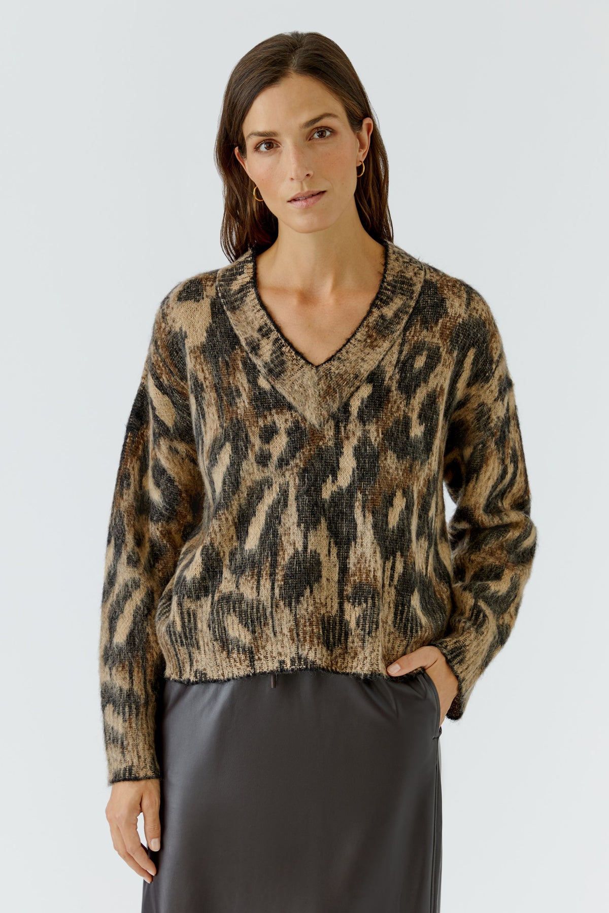 Camel Grey Leo V Neck Sweater - 100081