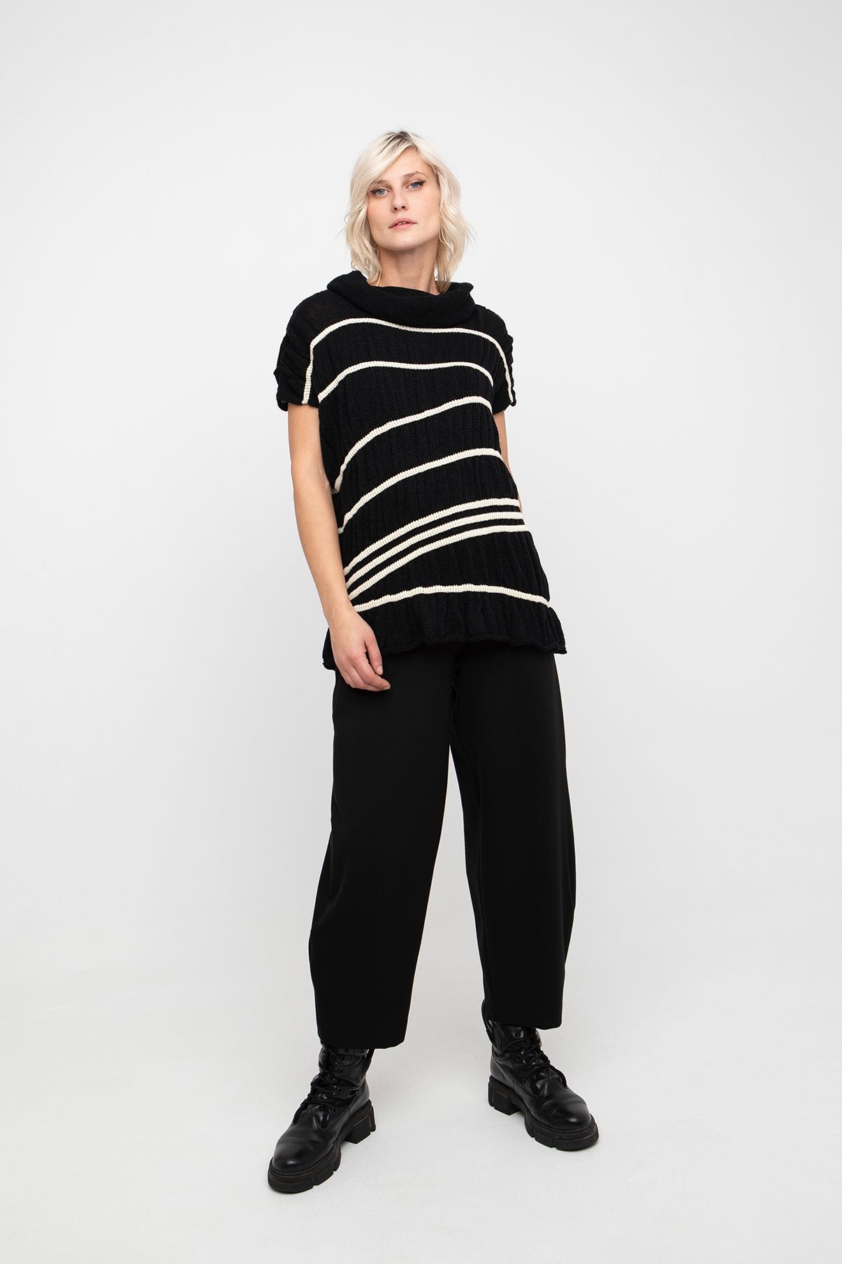 Black Trousers - 7766041