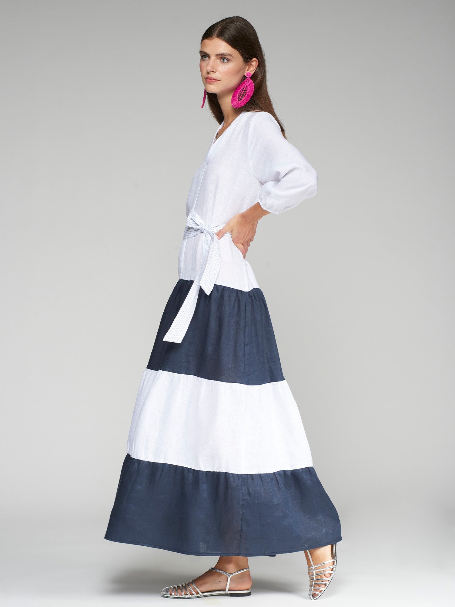 Flora White/Navy Linen Dress - 32558