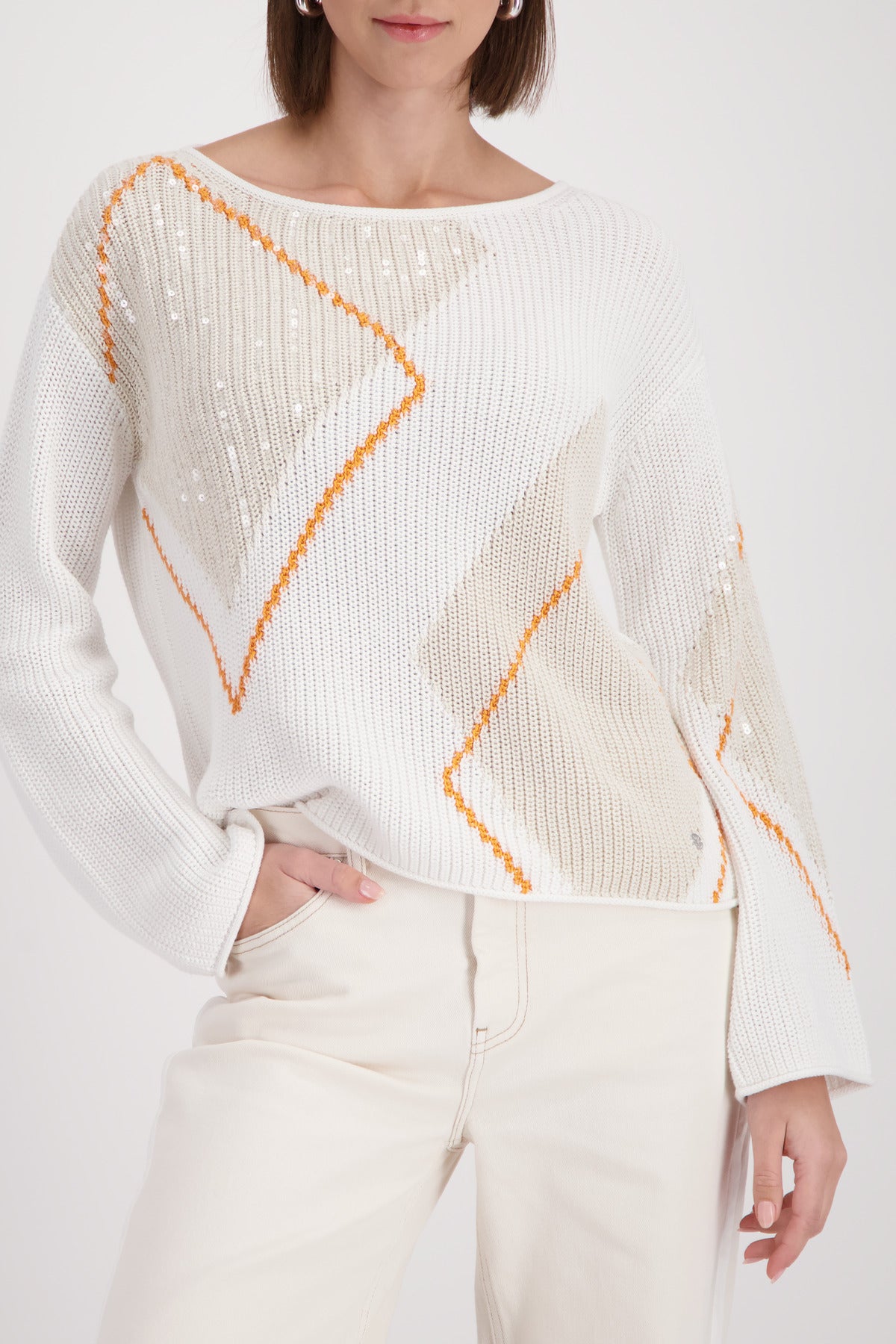 Off White Diamond Pattern Sweater - 410281