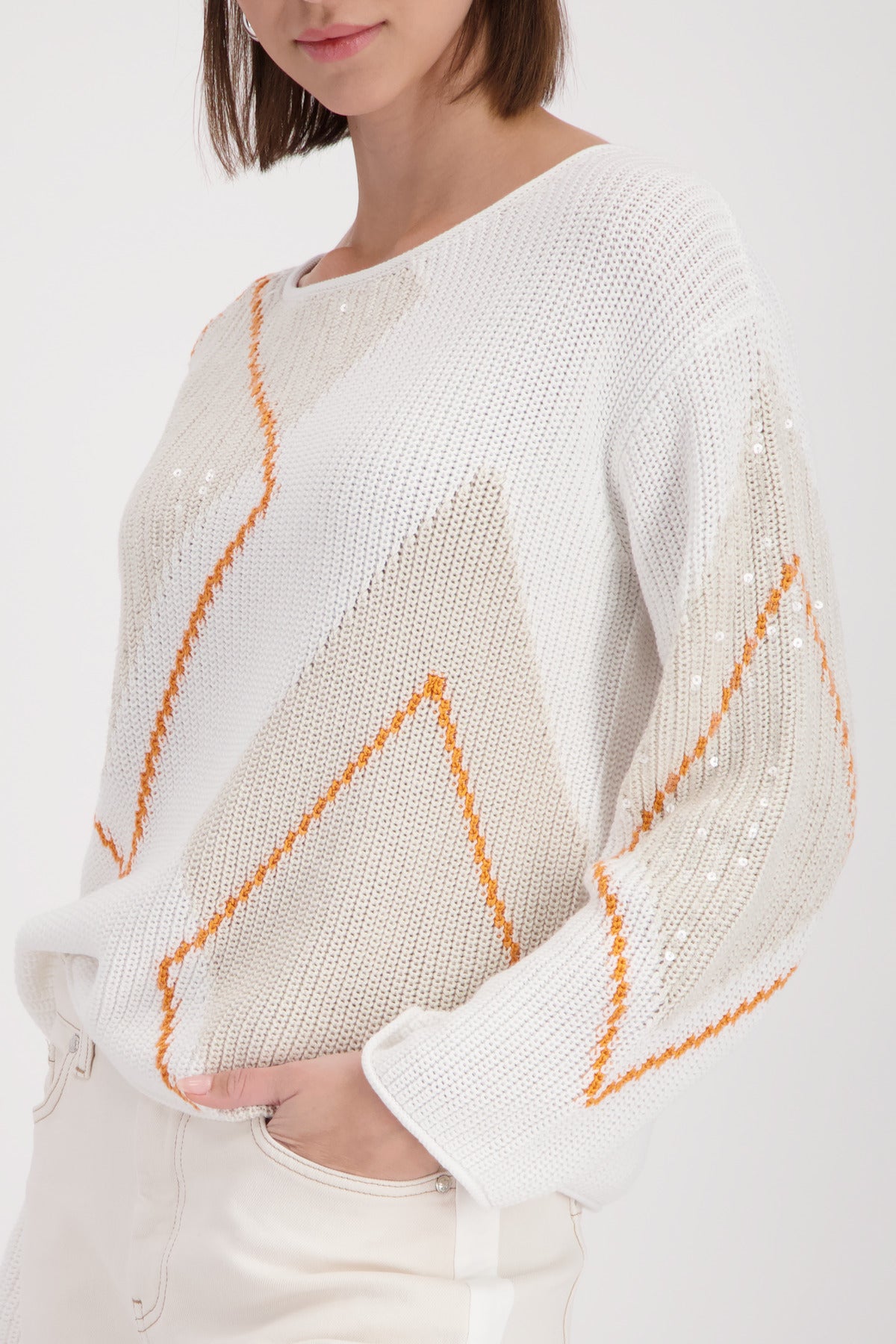 Off White Diamond Pattern Sweater - 410281