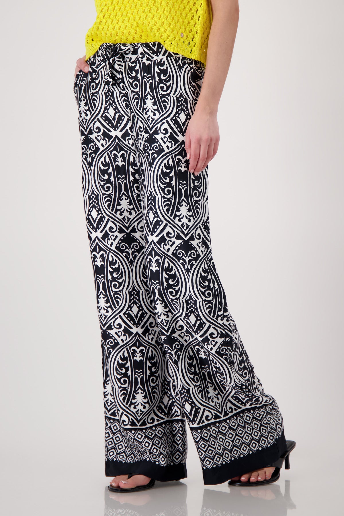 Black Print Palazzo Pants - 410595