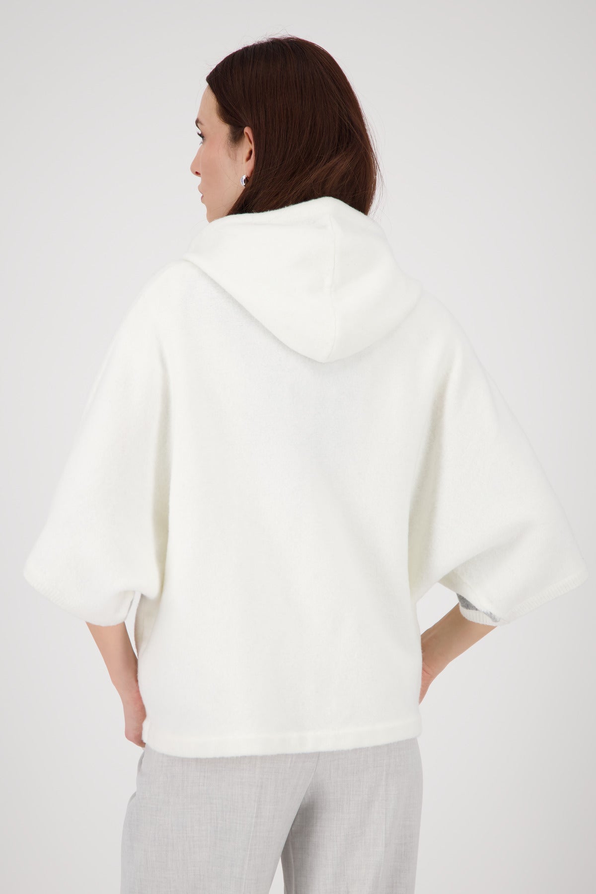 Off White Argyle Cardigan - 808916
