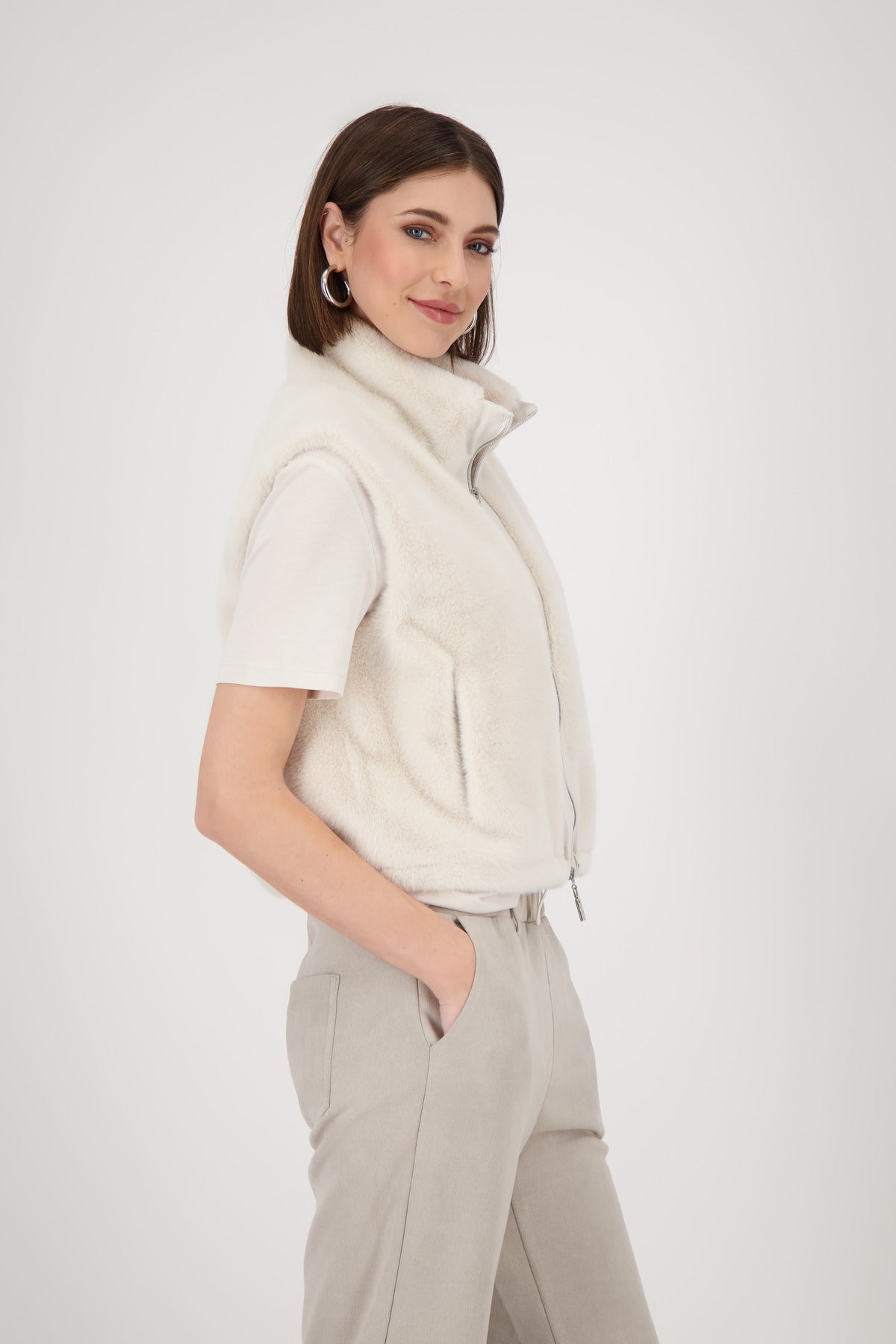 Oatmilk Faux Fur Gilet - 809132