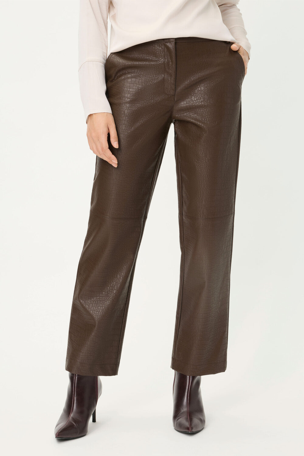 Chocolate Cropped Trousers - 14002467