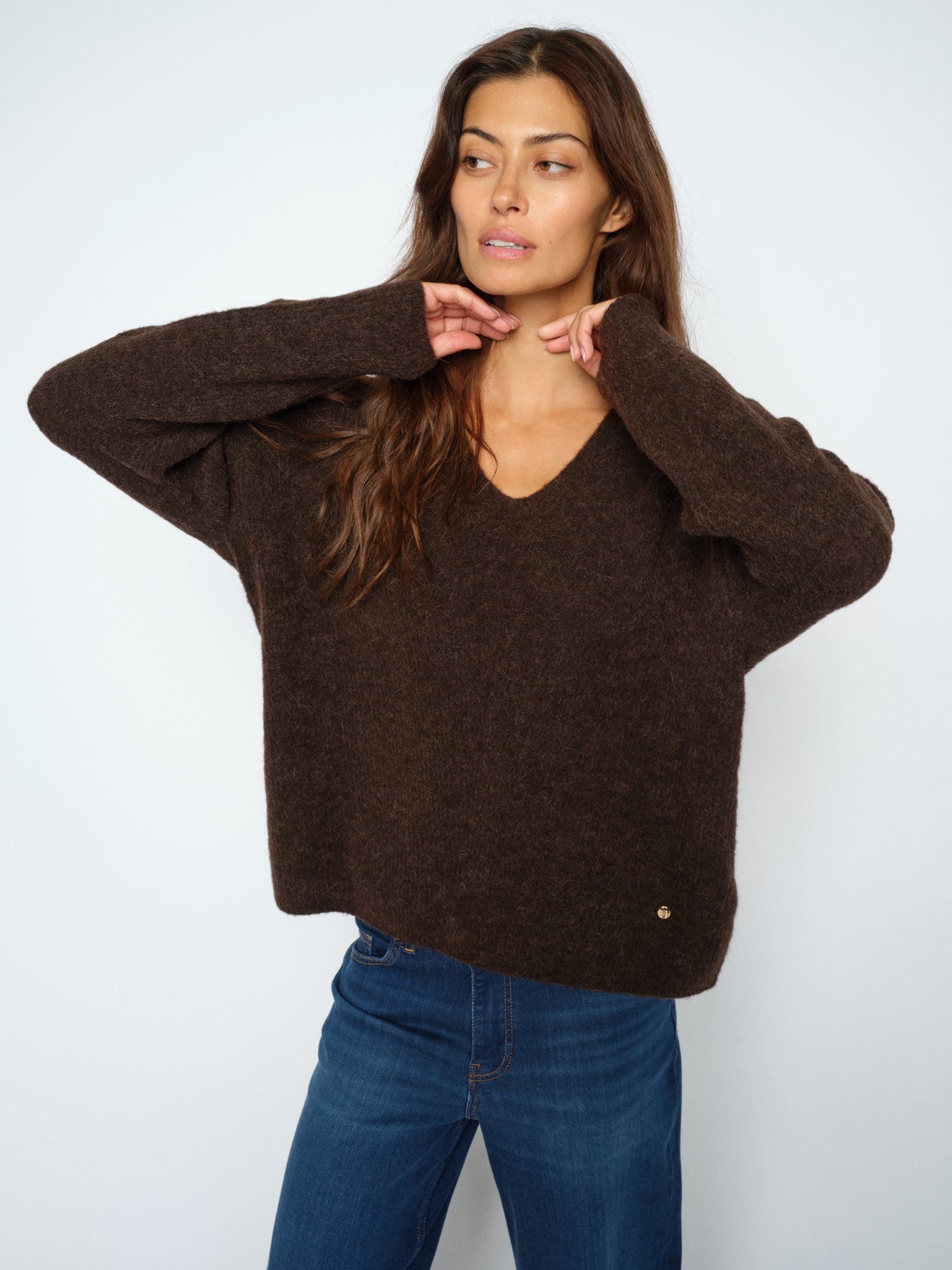 Thora V-Neck Delicioso Knit - 153900