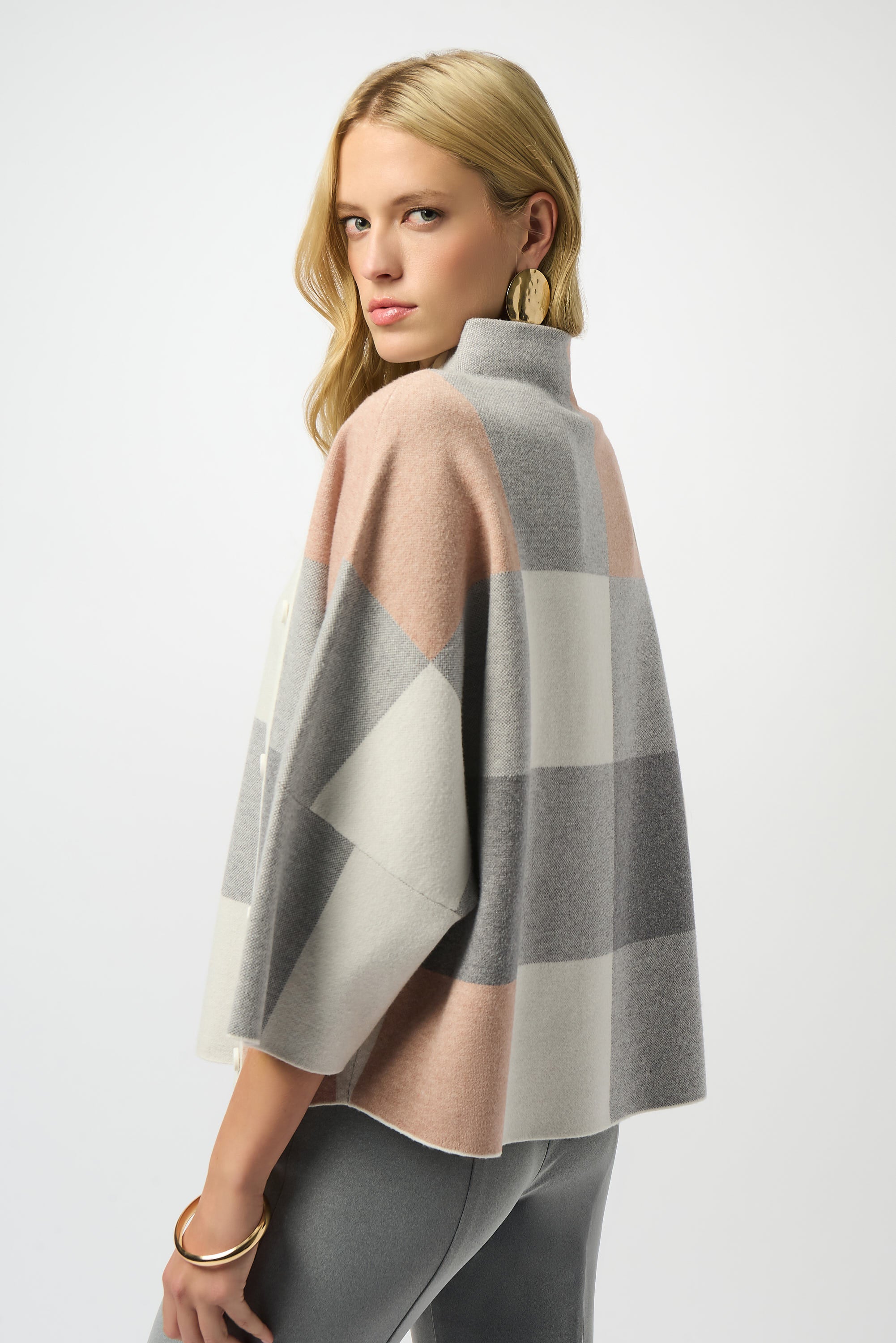 Rose Multi Check Sweater - 243948F25