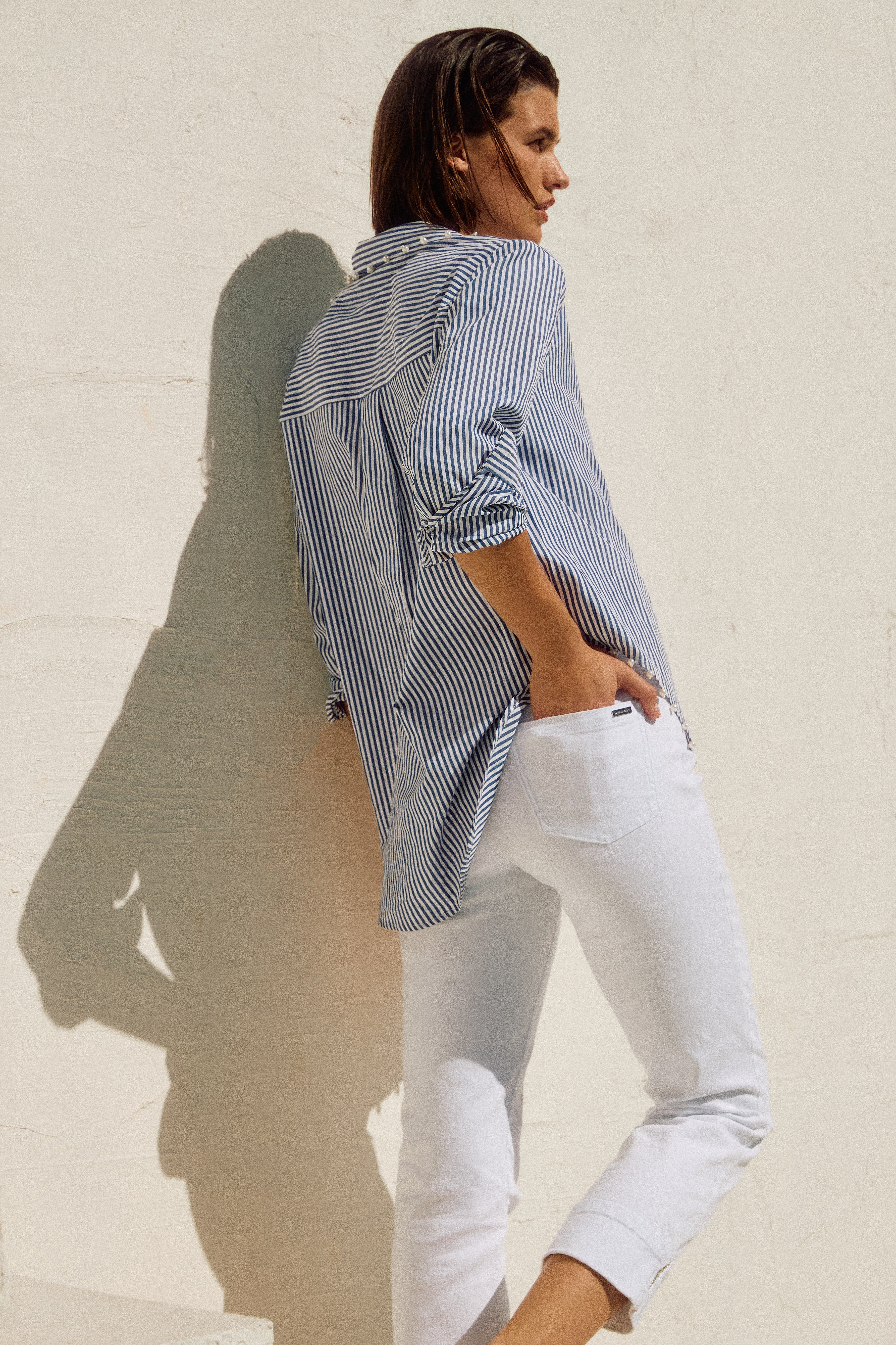 White Slim Fit Crop Jeans - 251960