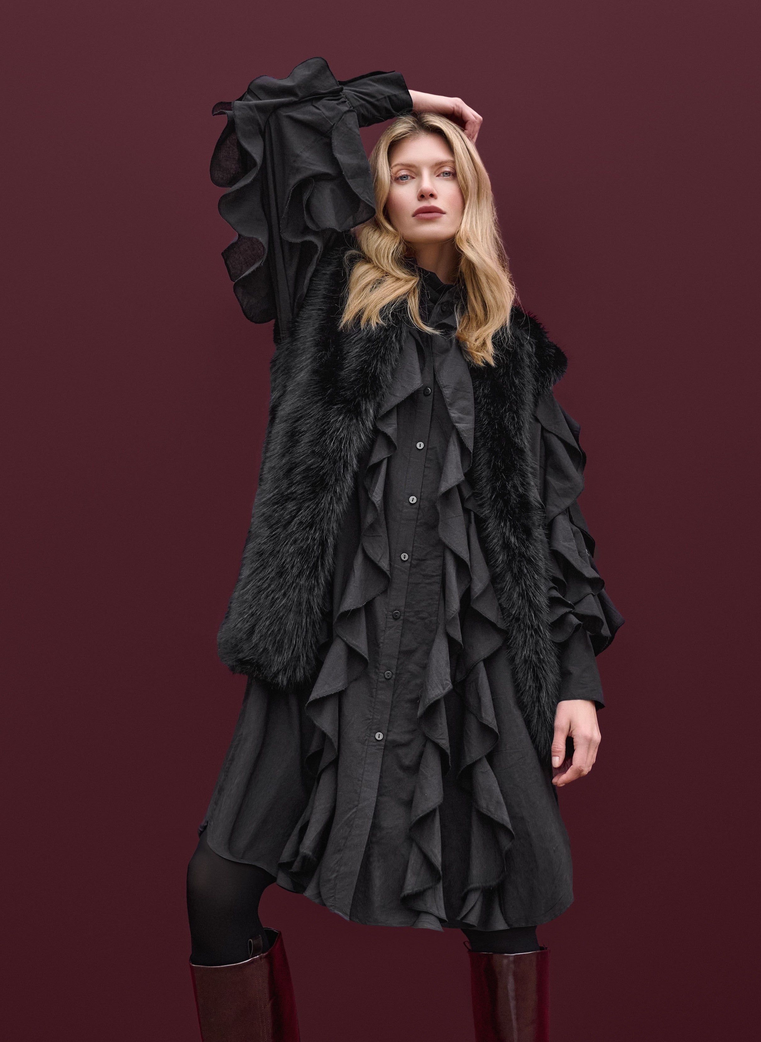 Black Faux Fur Waistcoat - 89611