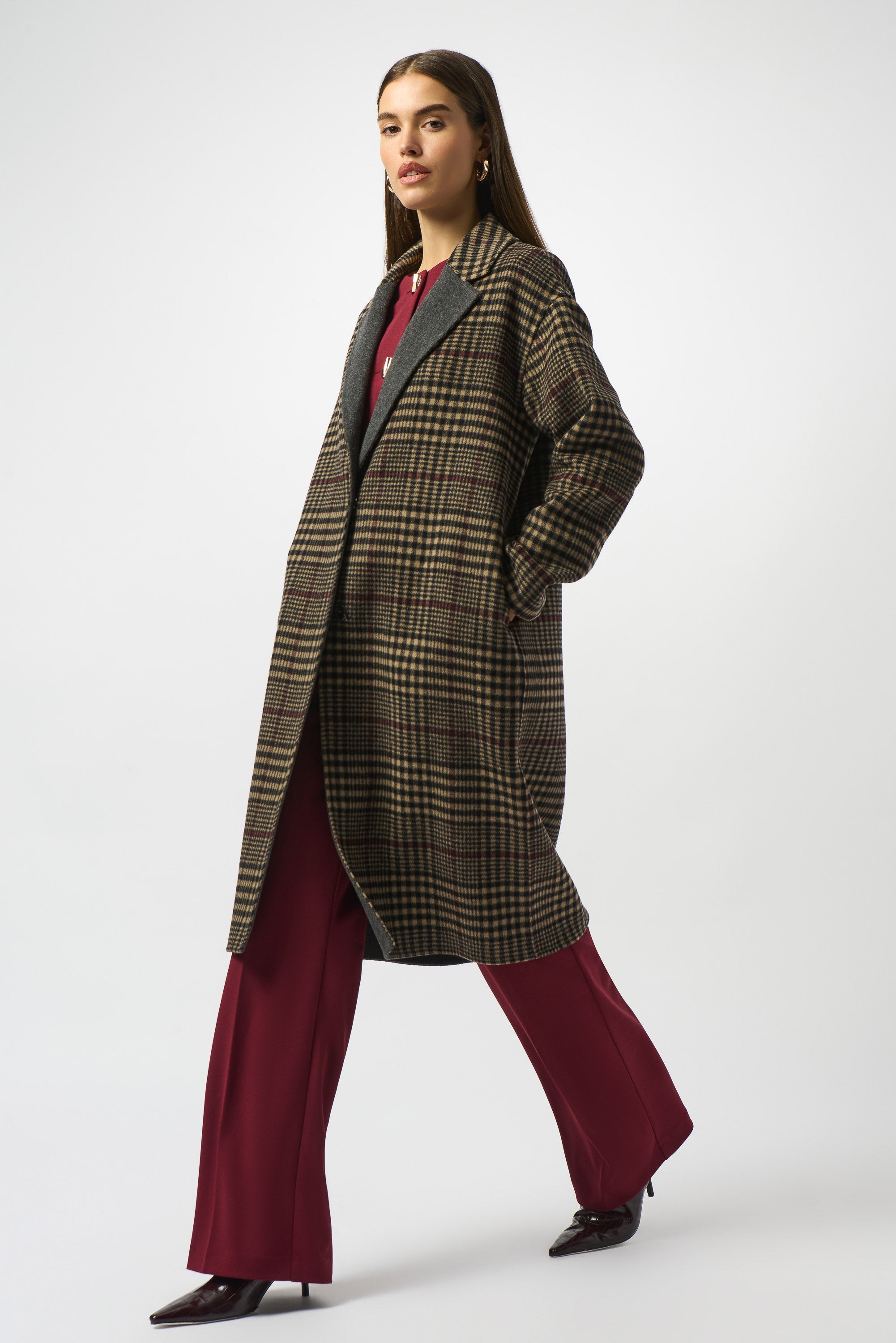 Grey & Beige Plaid Coat - 253946