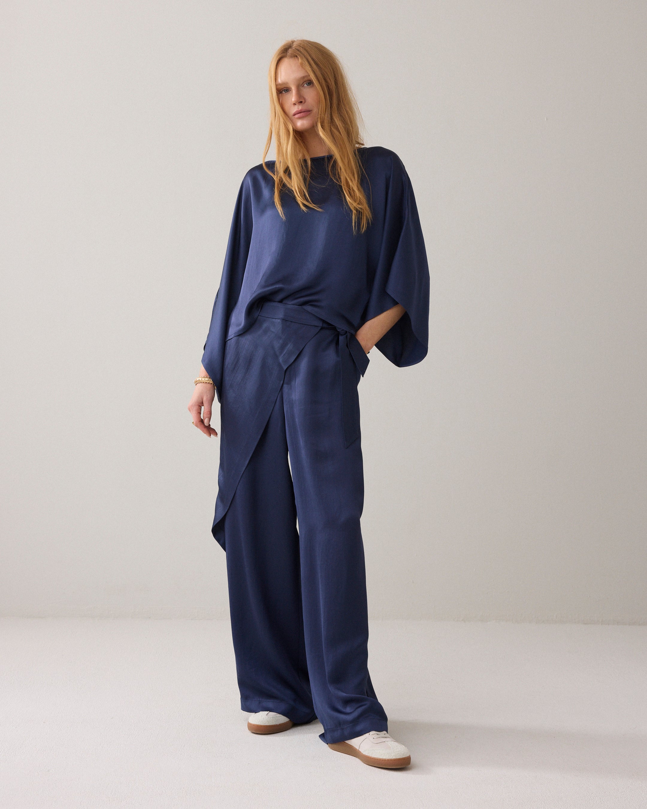 Navy Noir Silky Top - 2S3402