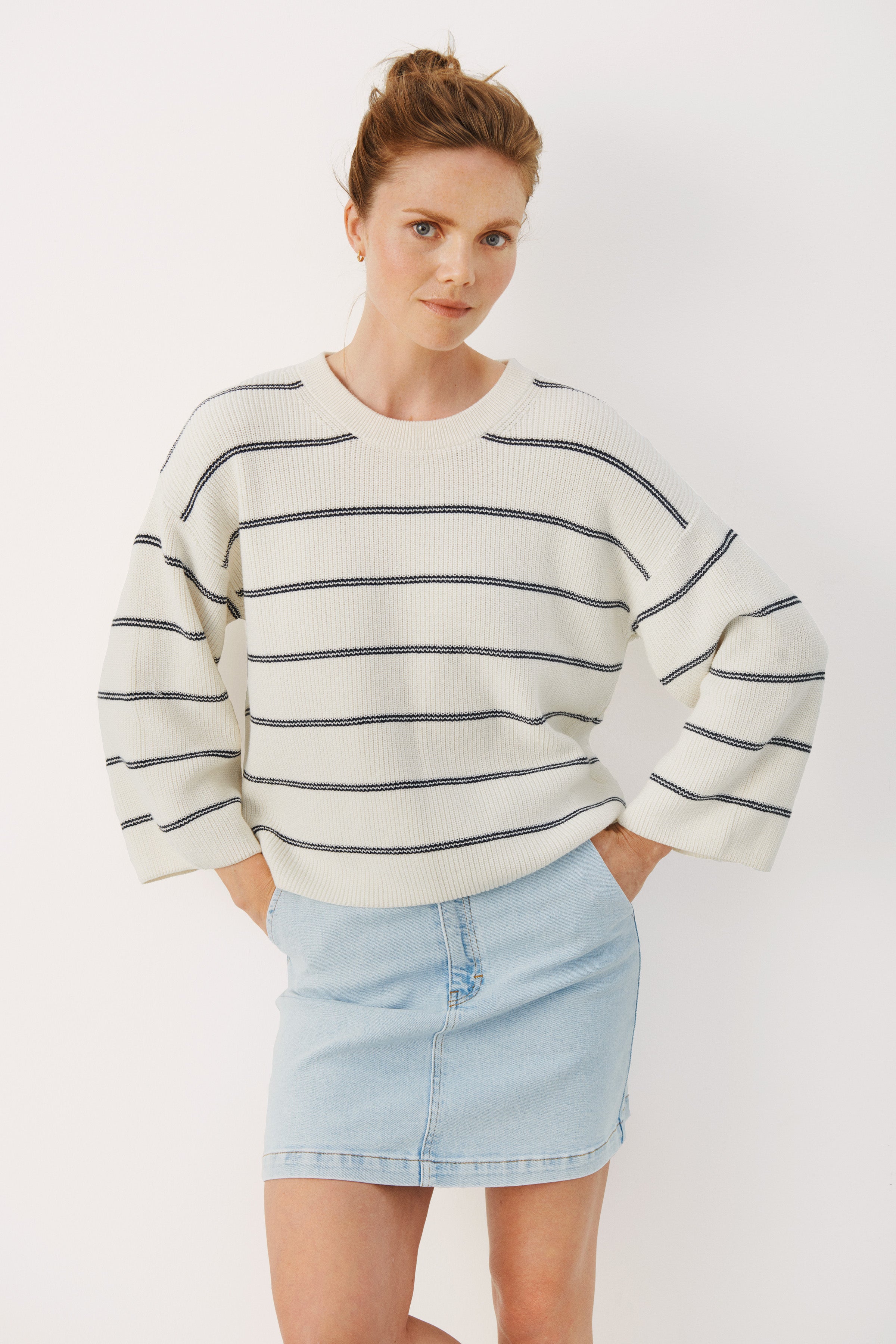 Elysia Stripe Sweater 30308443