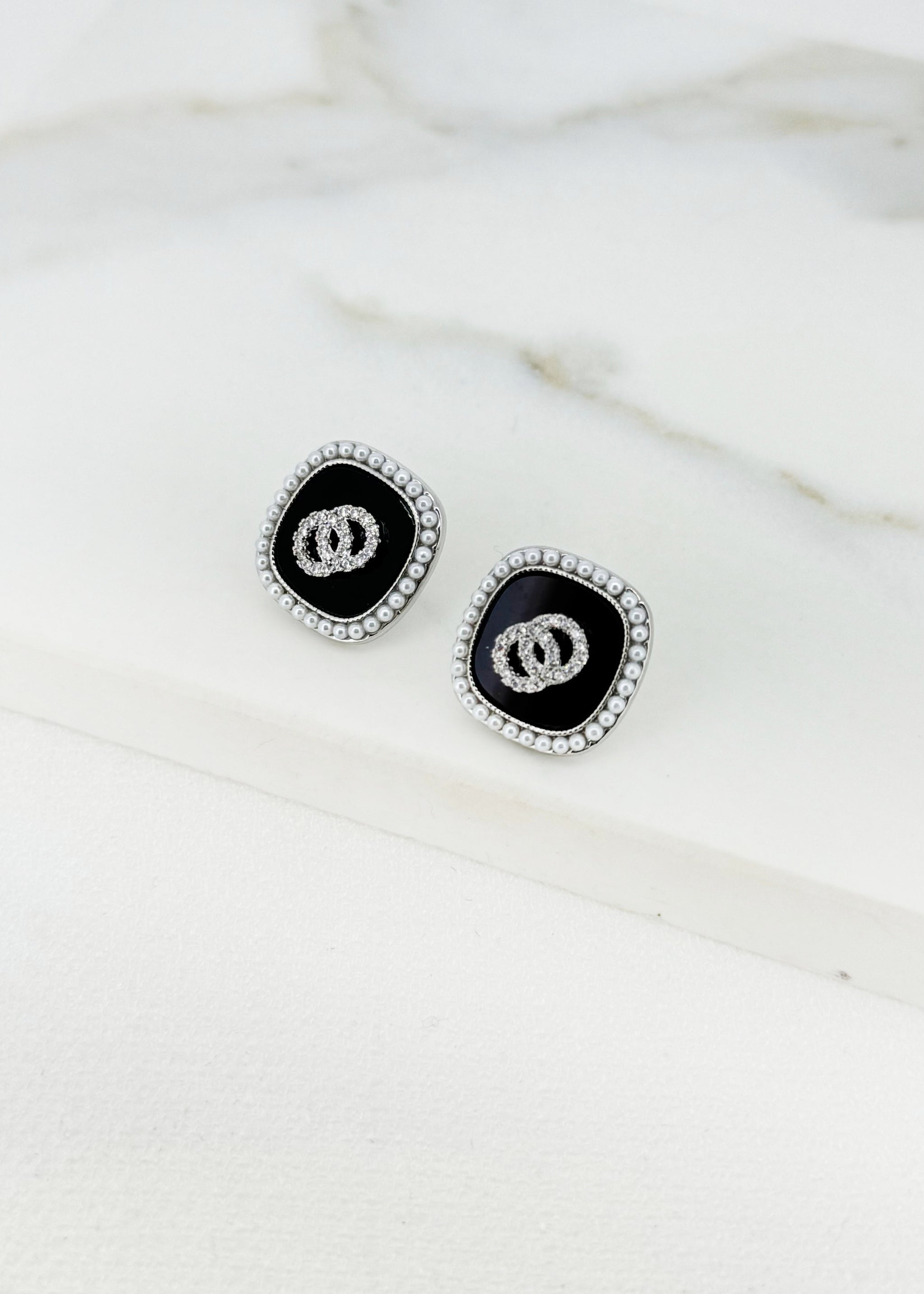Silver & Black Stud Earrings - 4626