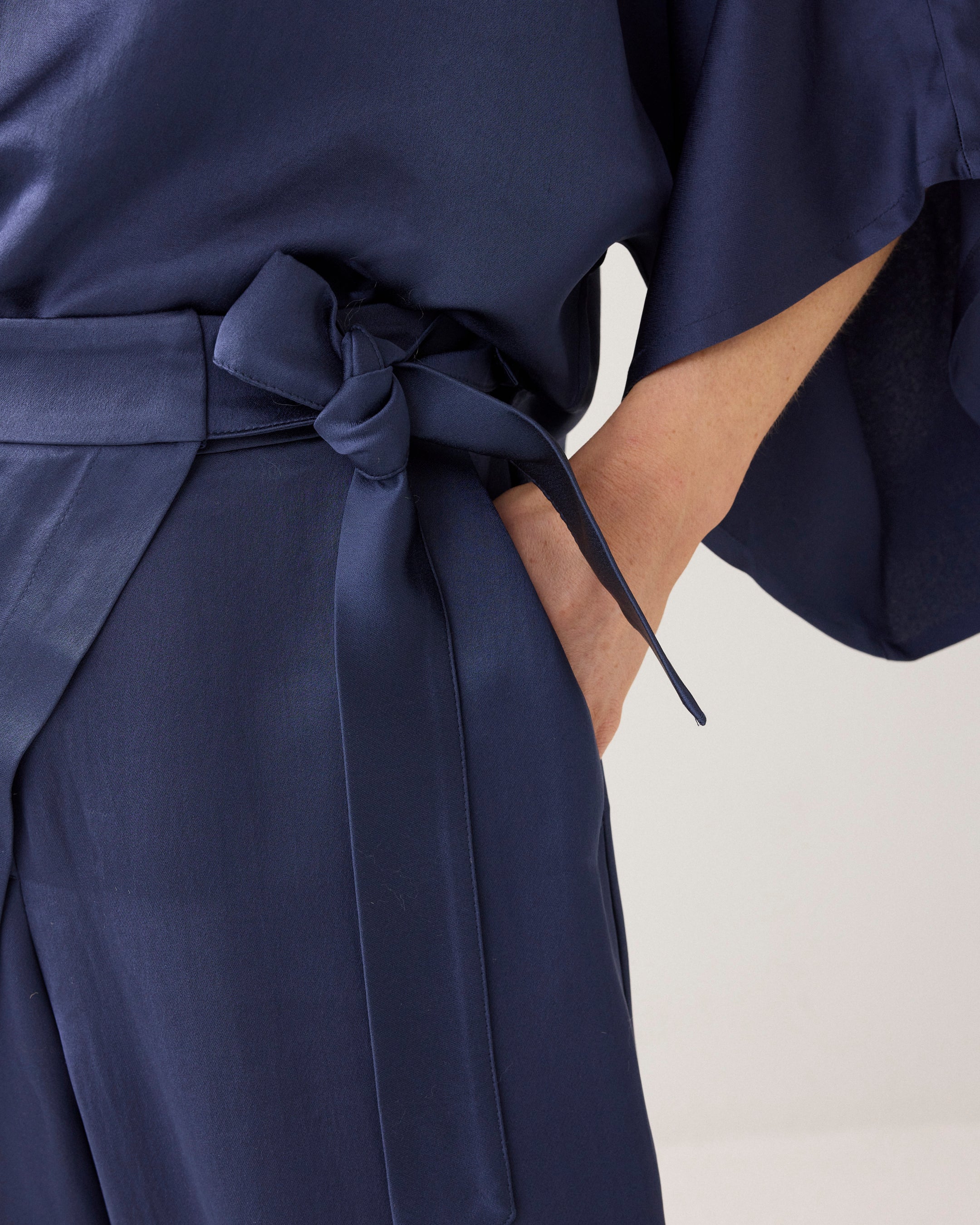 Navy Noir Silky Trousers - 4S2943