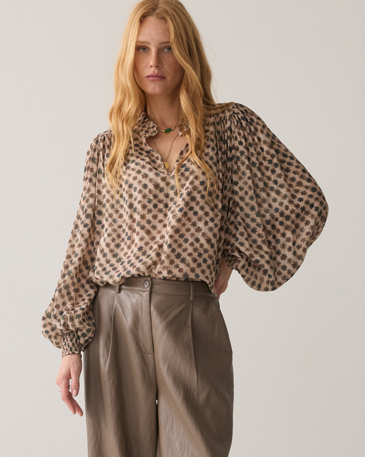 Light Taupe Faux Leather Trousers - 4s3043