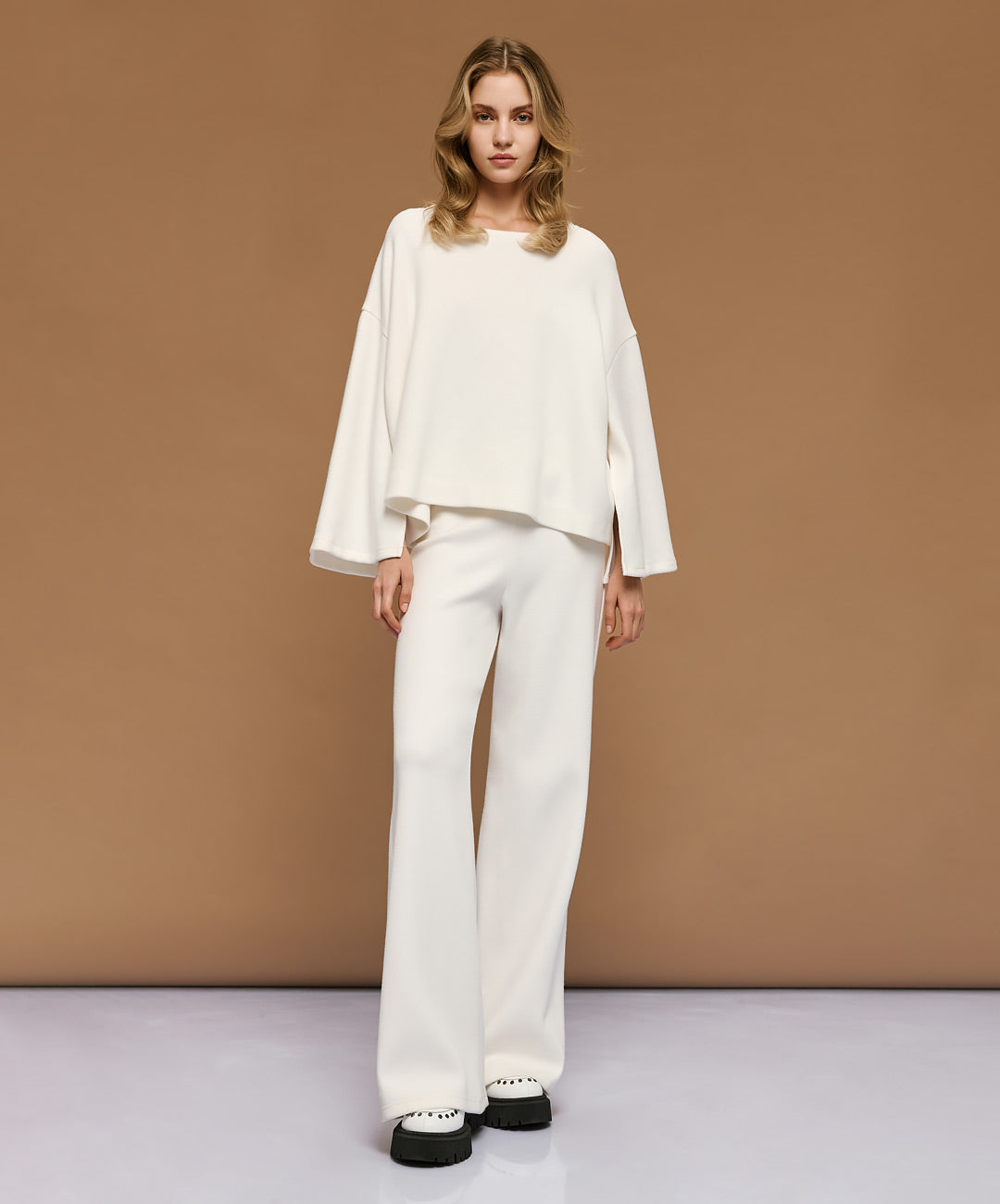 Off White Trousers - 54-5070