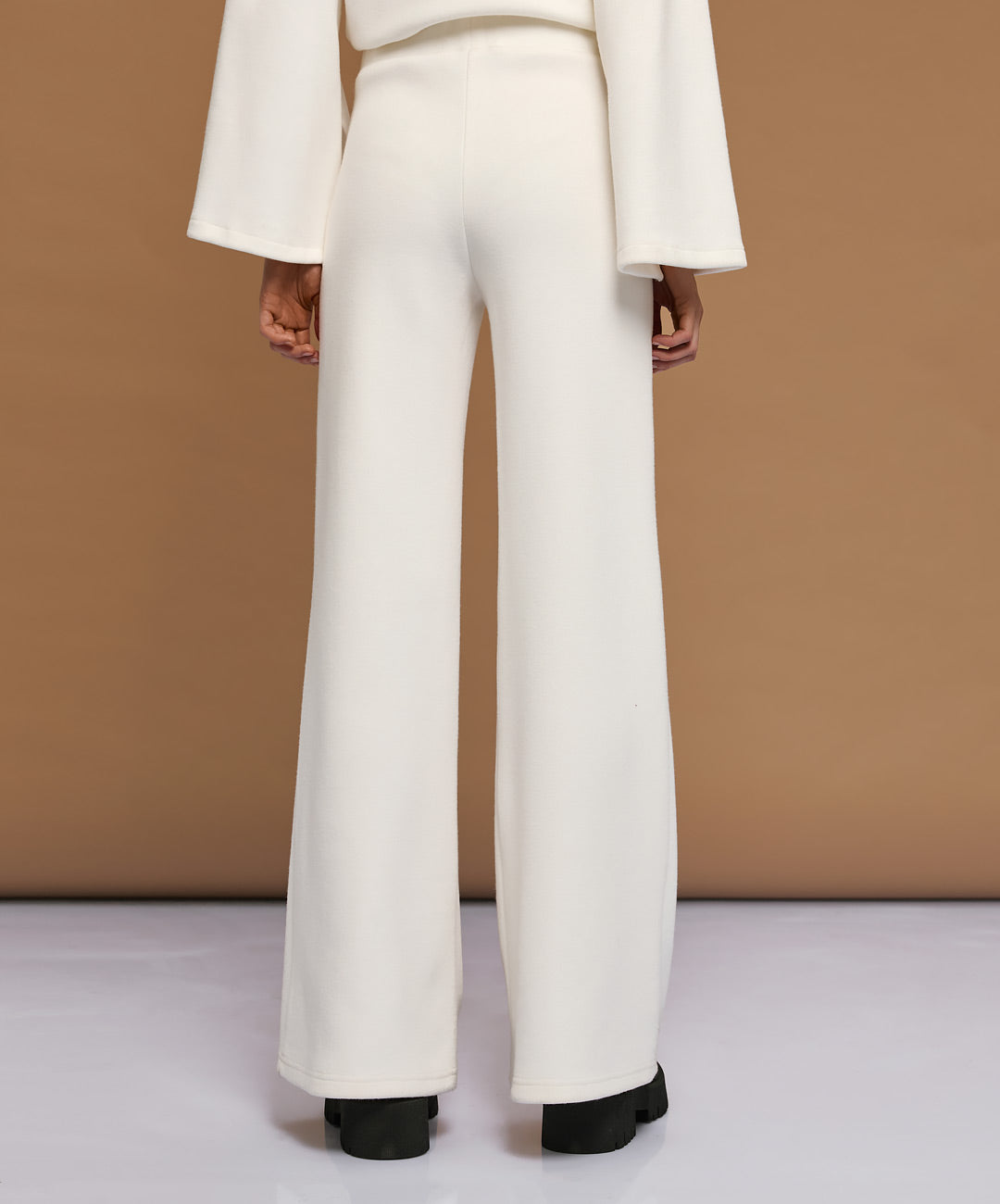 Off White Trousers - 54-5070